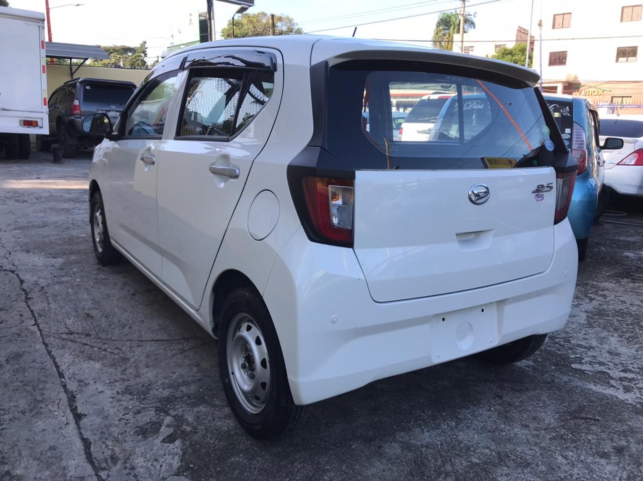 carros - DAIHATSU MIRA 2018 4