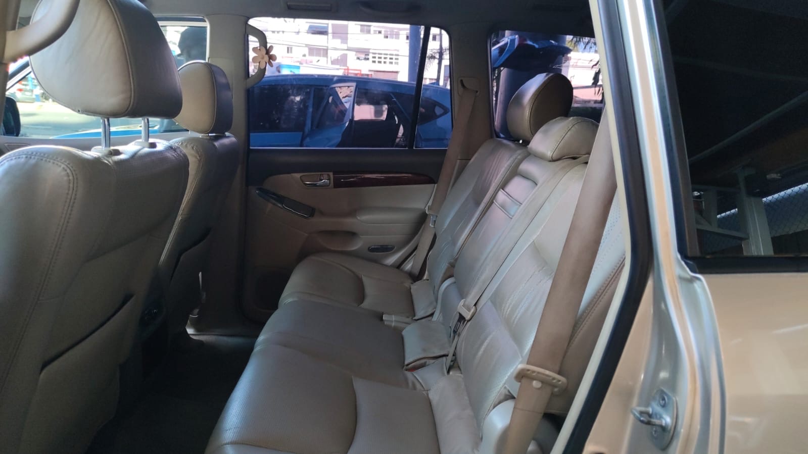 jeepetas y camionetas - Venta Toyota Land Cruiser Prado 2006 diésel 3