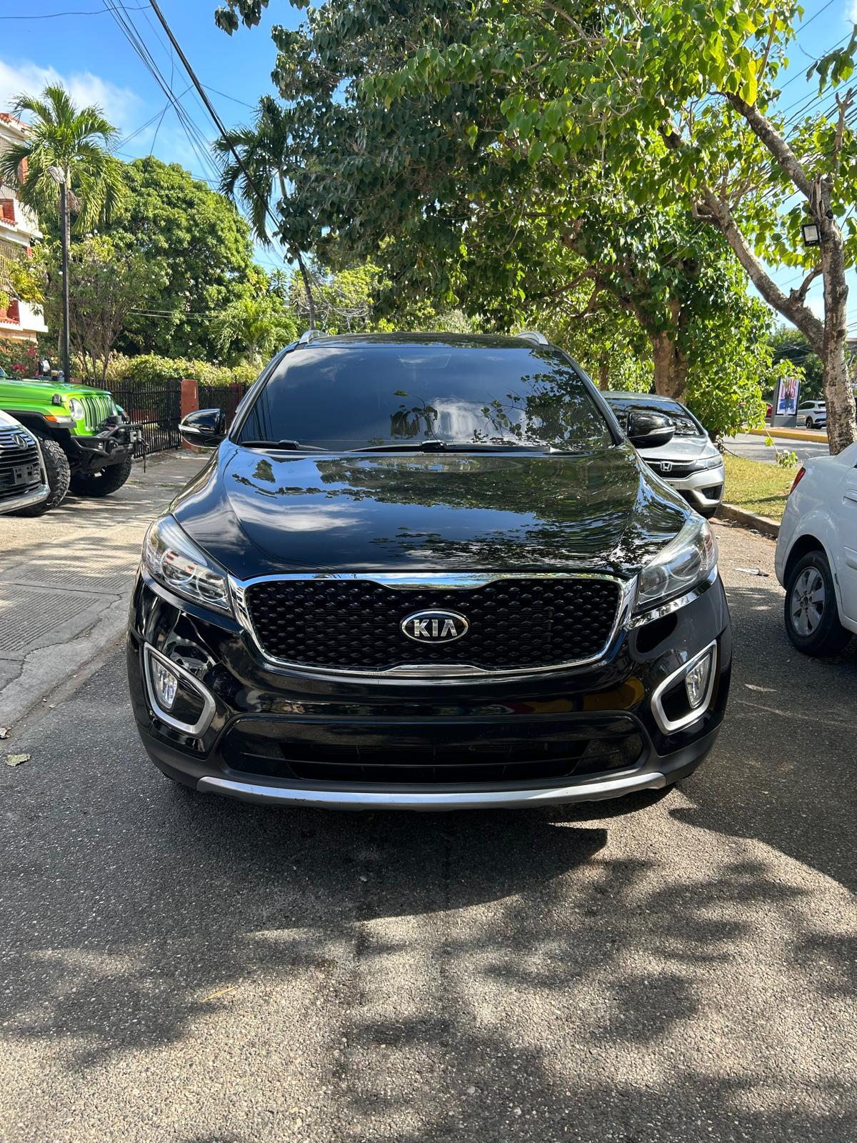 jeepetas y camionetas - Kia Sorento LX 2017 3
