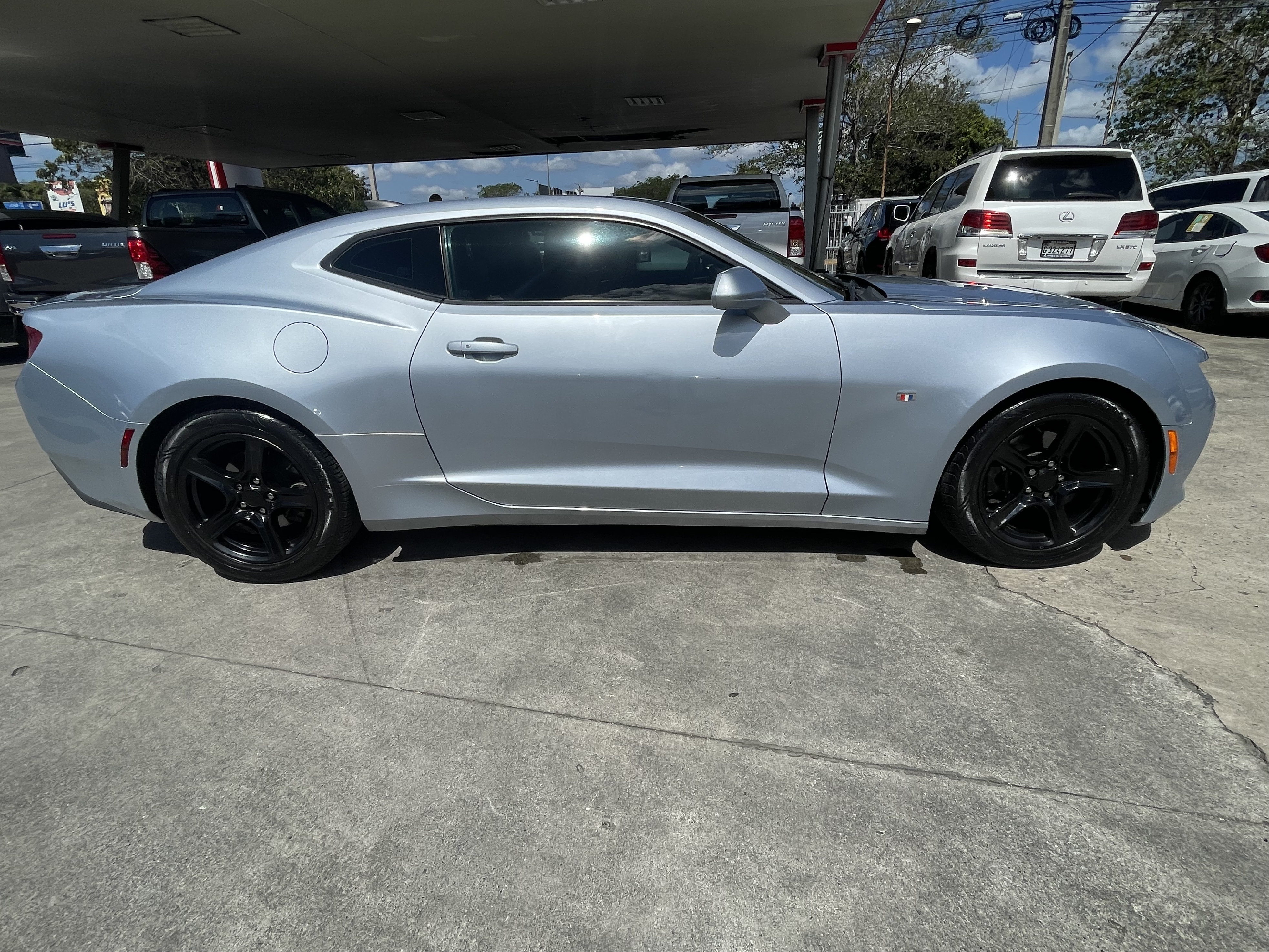 carros - Vendo en Super buen precio, llámame  2