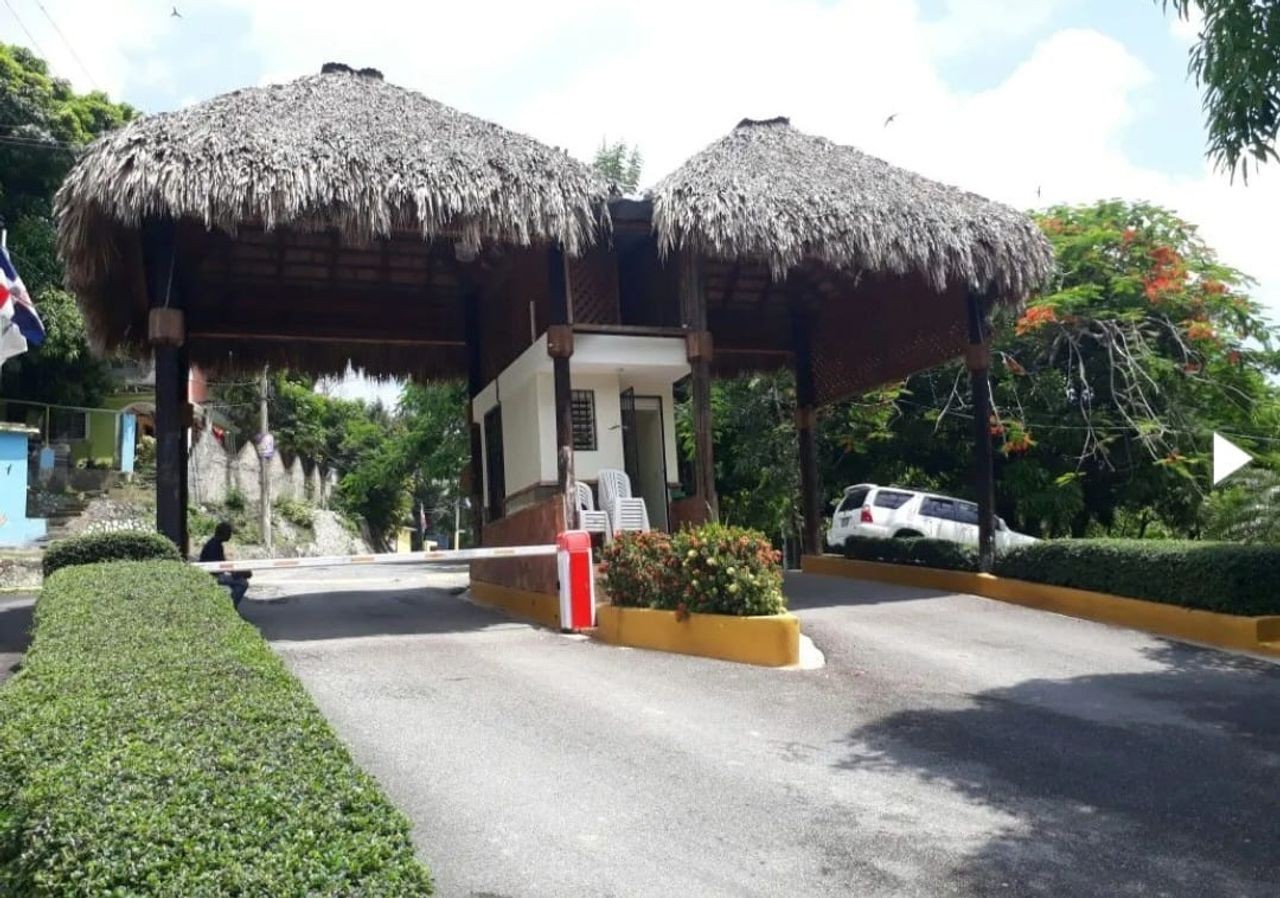 solares y terrenos - Venta de solar en exclusivo vacacional Loma Linda