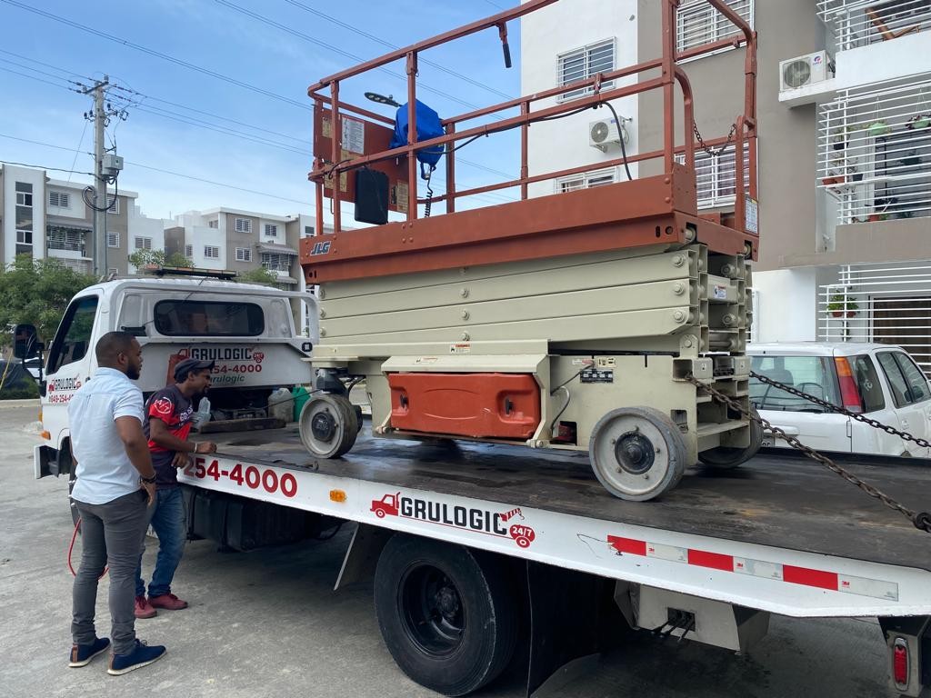 equipos profesionales - Elevador tipo tijera (tijerilla) de 32Ft. Gran Oferta.Altura Max. 40FT. 2