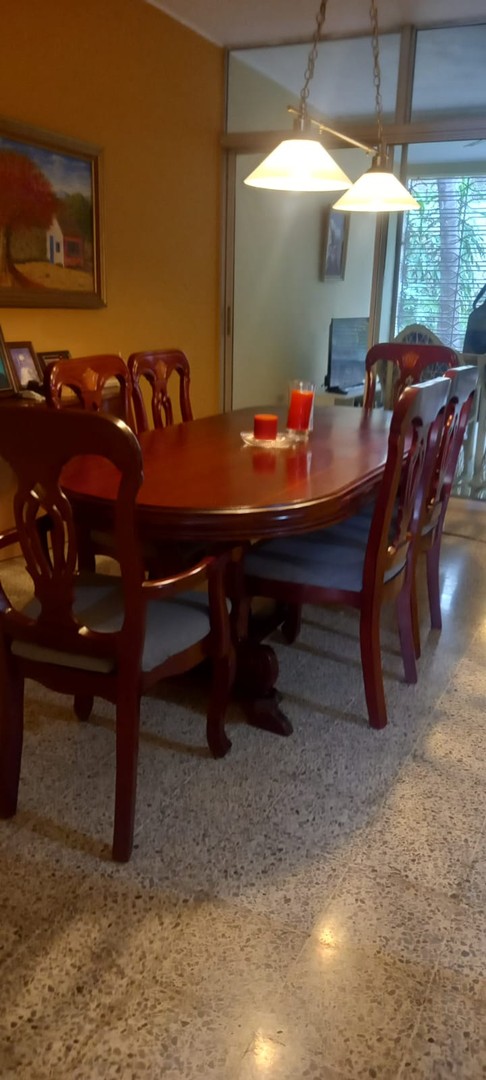 muebles y colchones - COMEDOR DE CAOBA DE 6 BUTACAS