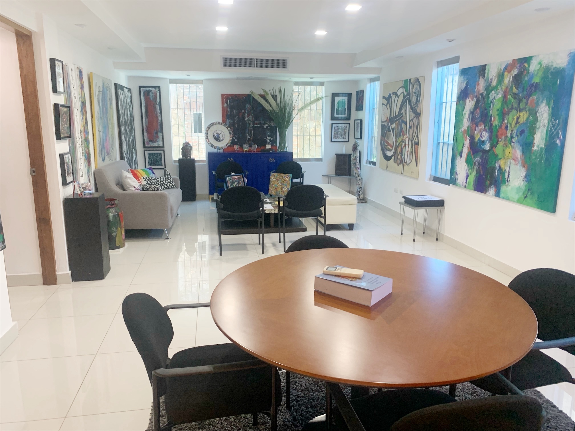 oficinas y locales comerciales - Local comercial corporativo prados  8