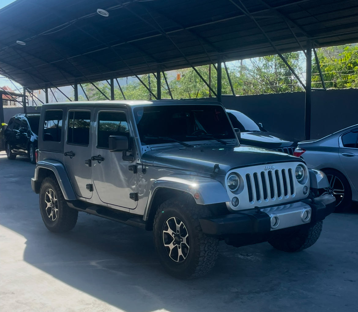 jeepetas y camionetas - Jeep wrangler Sahara 2014 2