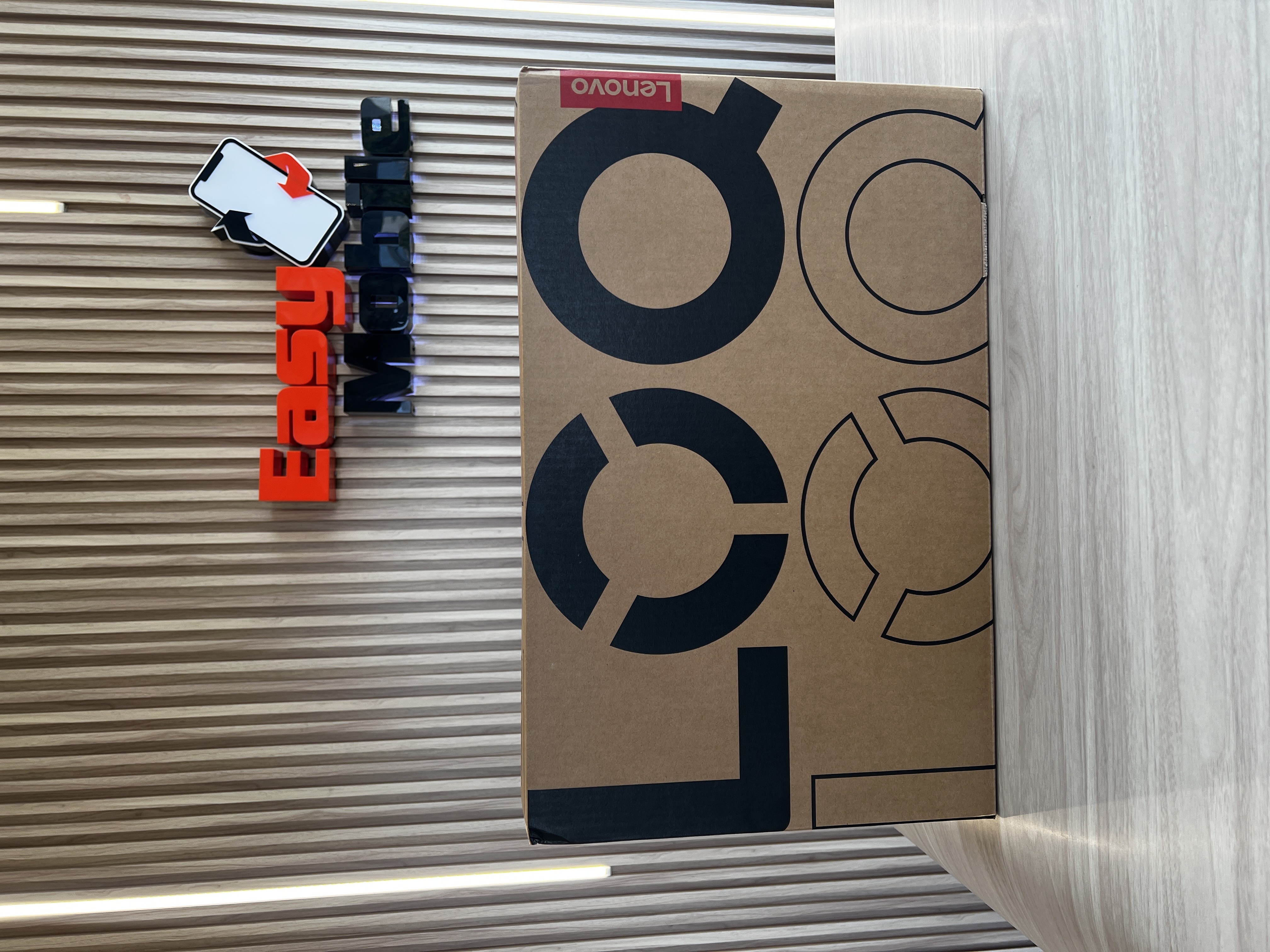 computadoras y laptops - LENOVO LOQ 15.6" FHD 144Hz,  i5-13450HX 512GB SSD RTX 5050 8GB