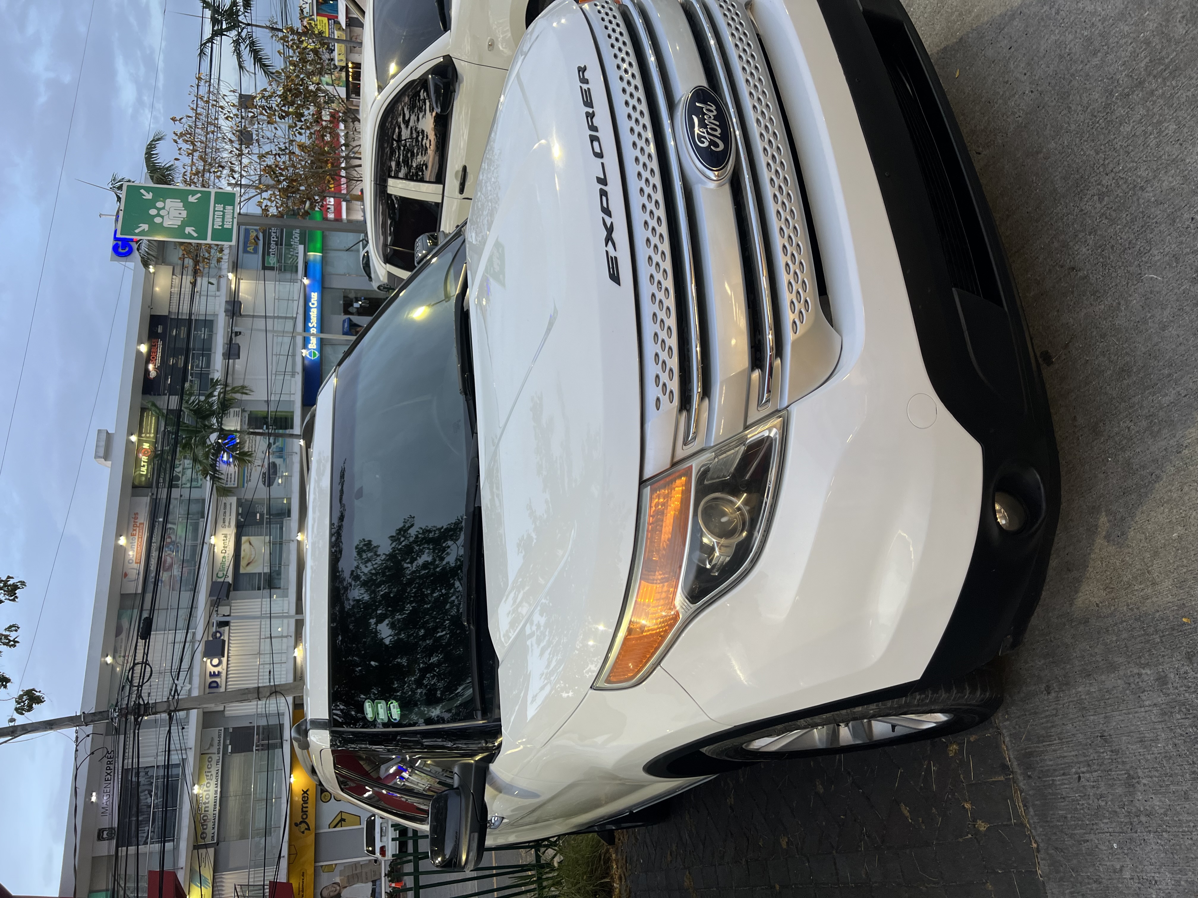 jeepetas y camionetas - Vendo Ford Explorer 2014 4
