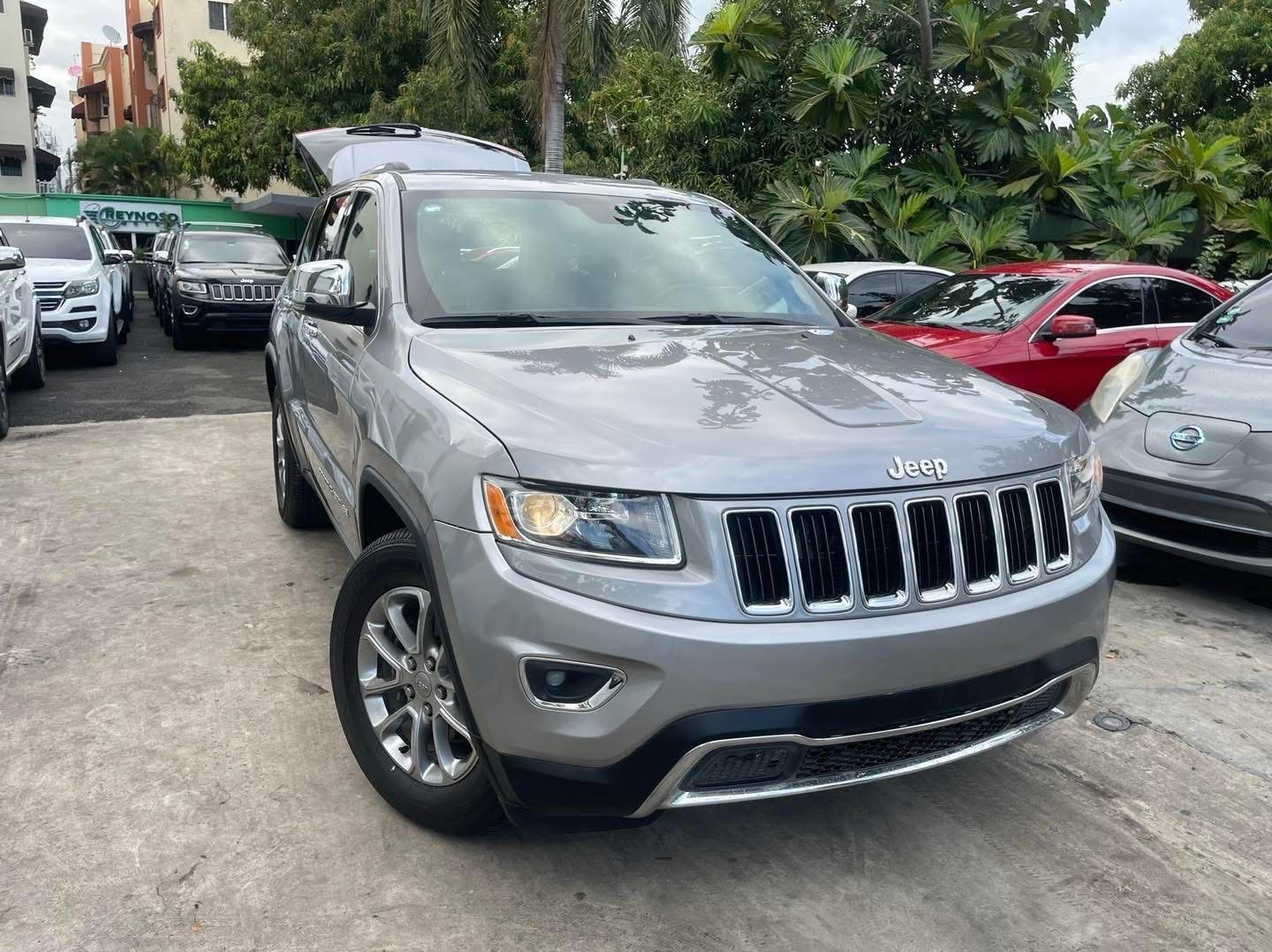 jeepetas y camionetas - JEEP GRAND CHEROKEE LIMETED 2016
 0