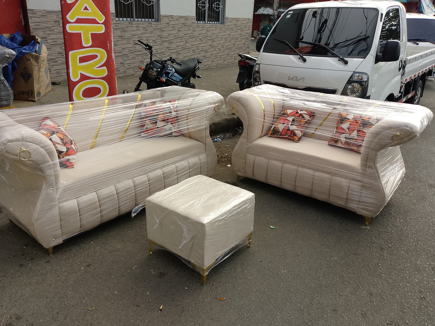 muebles y colchones - Juego de mueble 3 y 2 estilo pato superior con cinta dorada  5