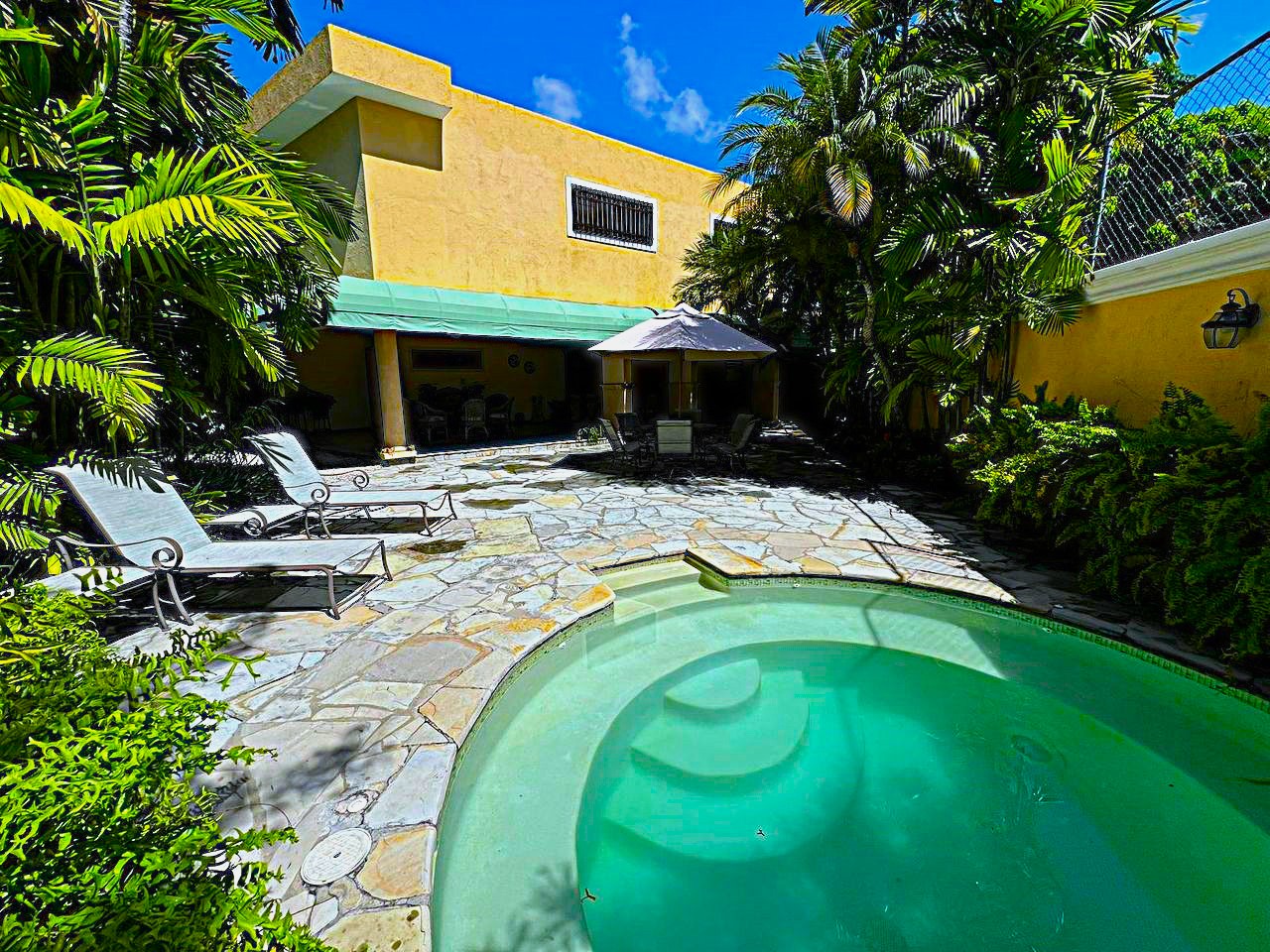 casas - Amplia casa en venta en Los Rios 0