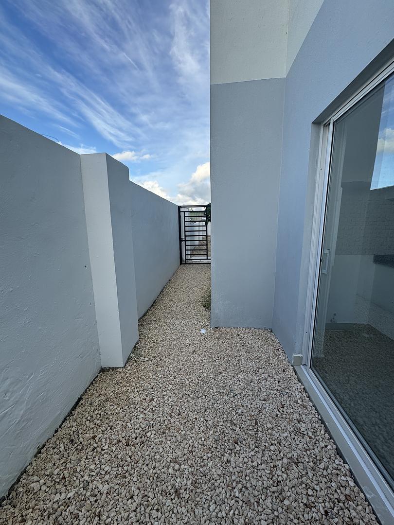 casas vacacionales y villas - Venta o Alquiler - Apt Punta Cana primer nivel  4