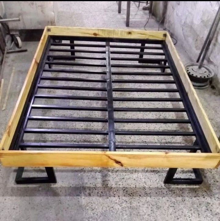 muebles y colchones - base de cama en hierro  3