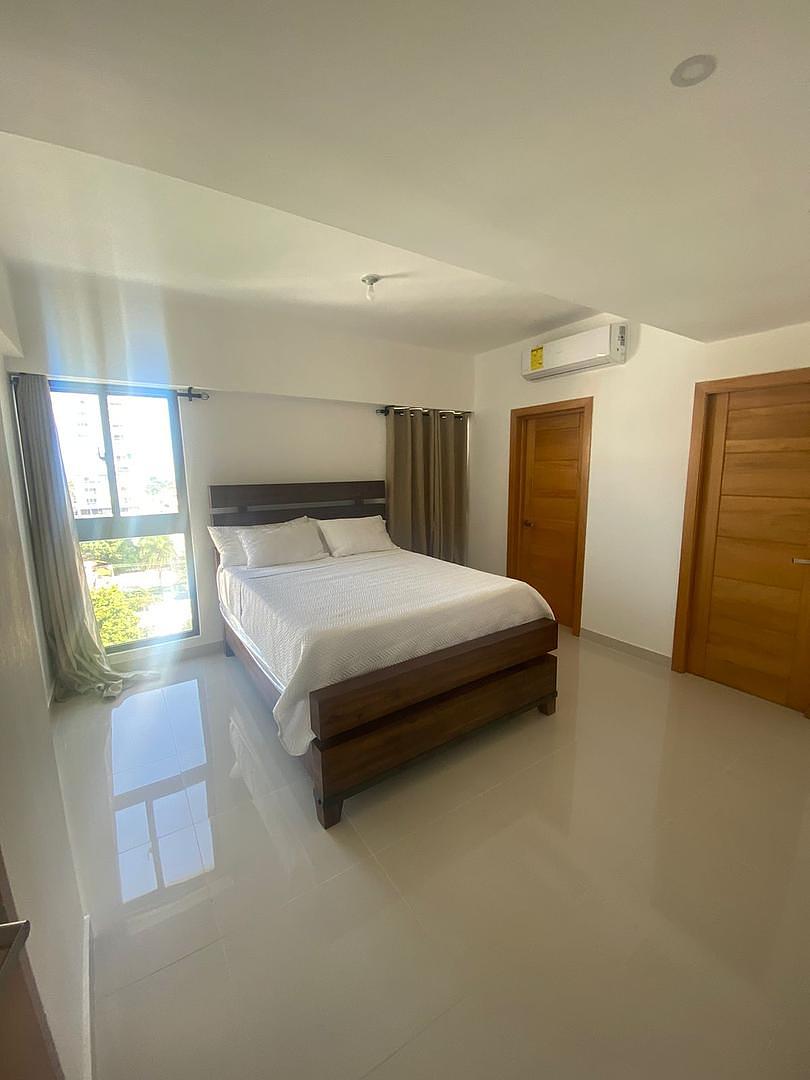 apartamentos - Hermoso Apartamento En Torre Moderna de Alma Rosa 1ra 
