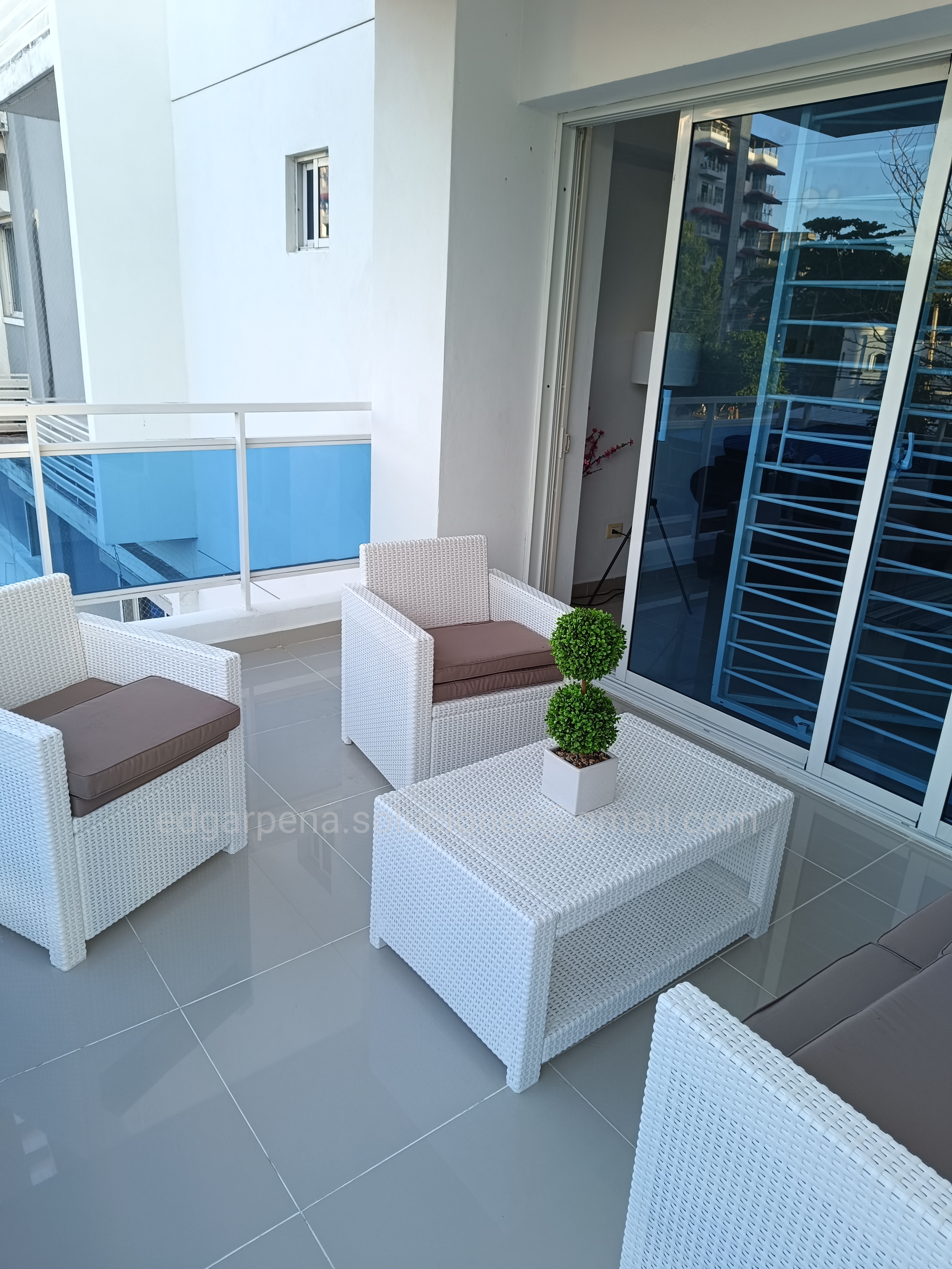 apartamentos - Alquiler apartamento amueblado en Gazcue  0