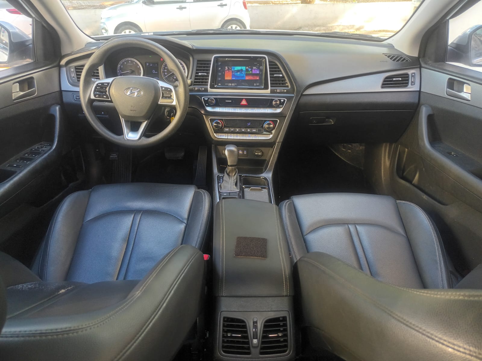 carros - HYUNDAI NEW RISE 8