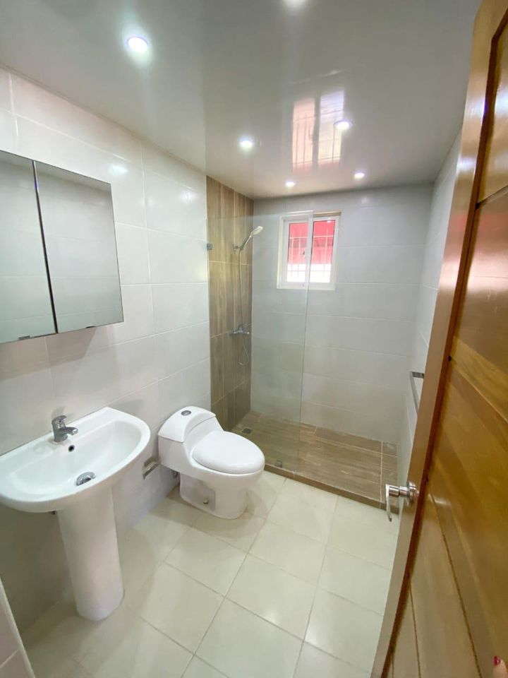 apartamentos - Vendo apartamento en colinas del Oeste  5