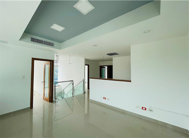 oficinas y locales comerciales - Local en torre corporativa 7