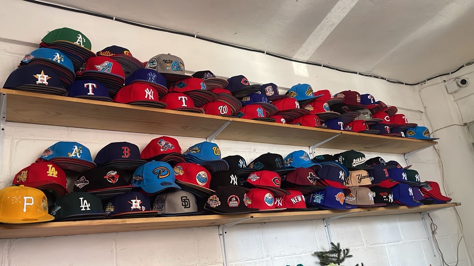 joyas, relojes y accesorios - Gorras new era  0