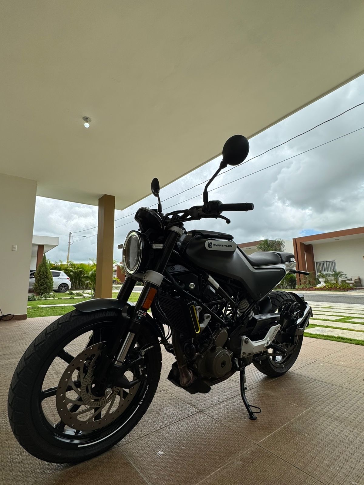 motores y pasolas - Husqvarna svartpilen 250cc 2021 0