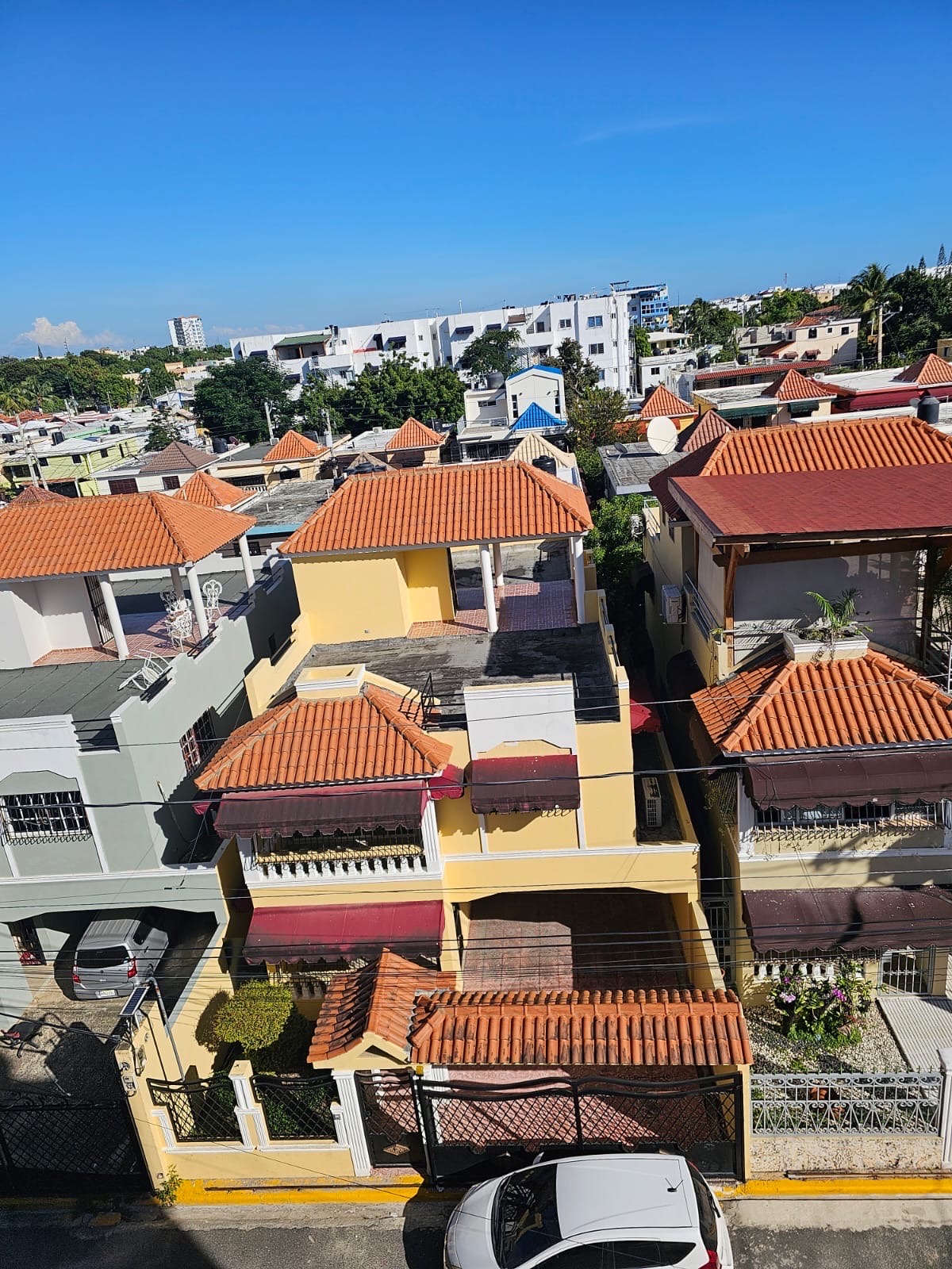 casas - venta de casa en Reparto los tres ojos Santo Domingo este  1