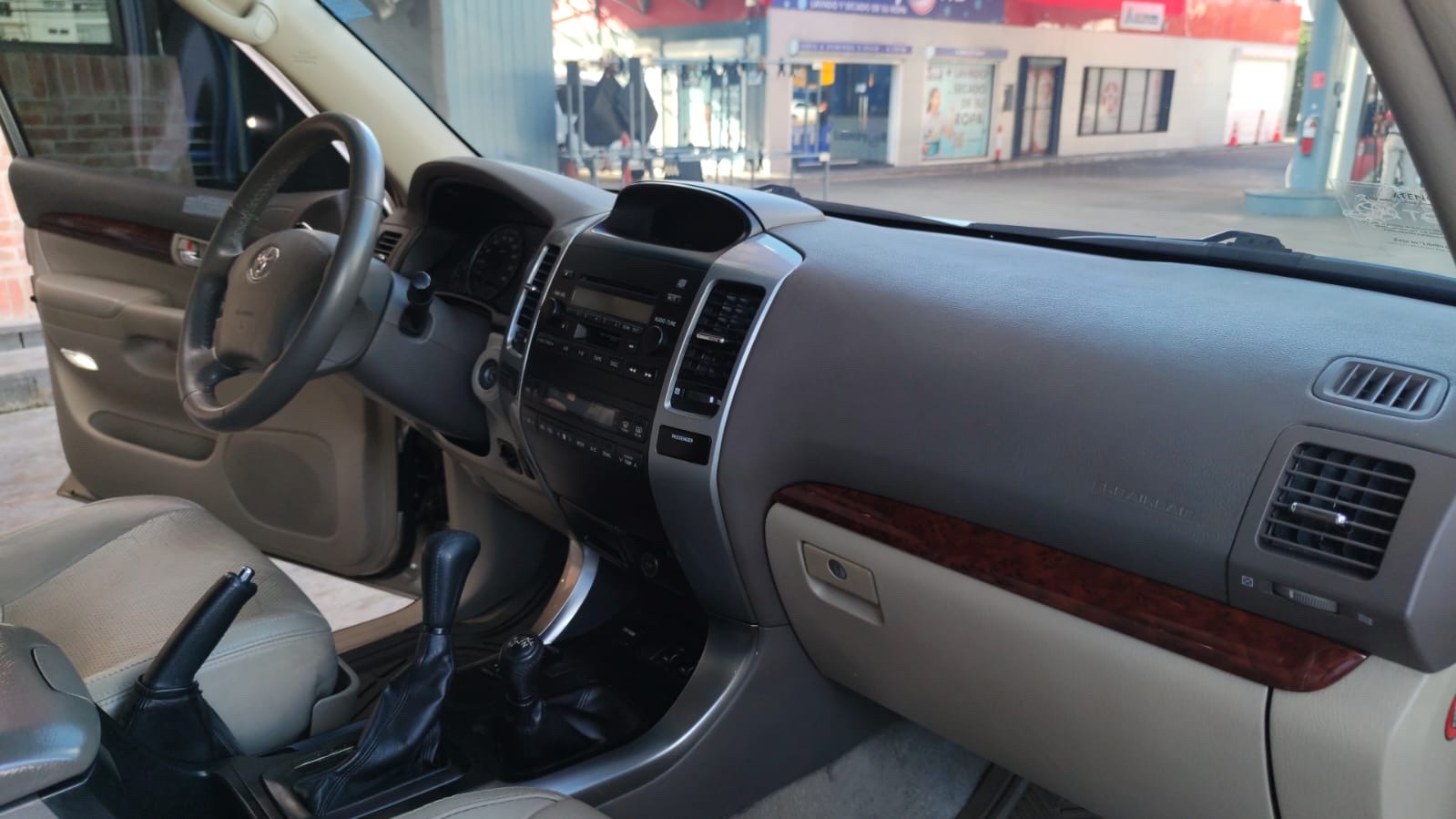 jeepetas y camionetas - Venta Toyota Land Cruiser Prado 2006 diésel 4