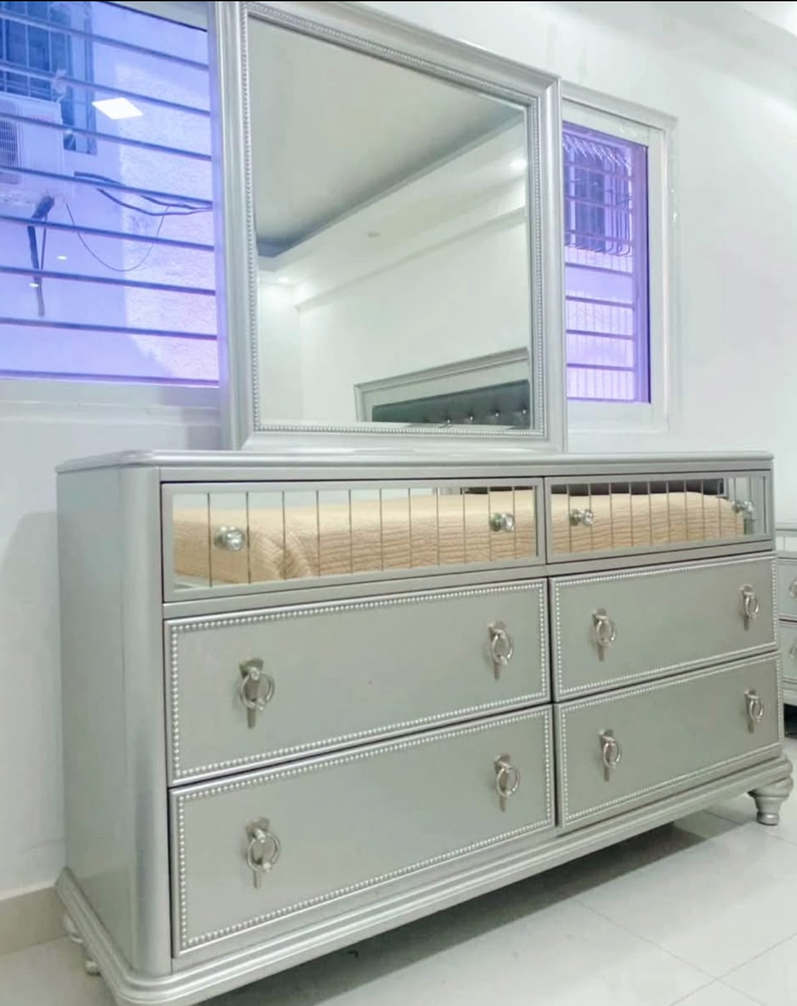 muebles y colchones - Vendo juego de habitación cama King  1