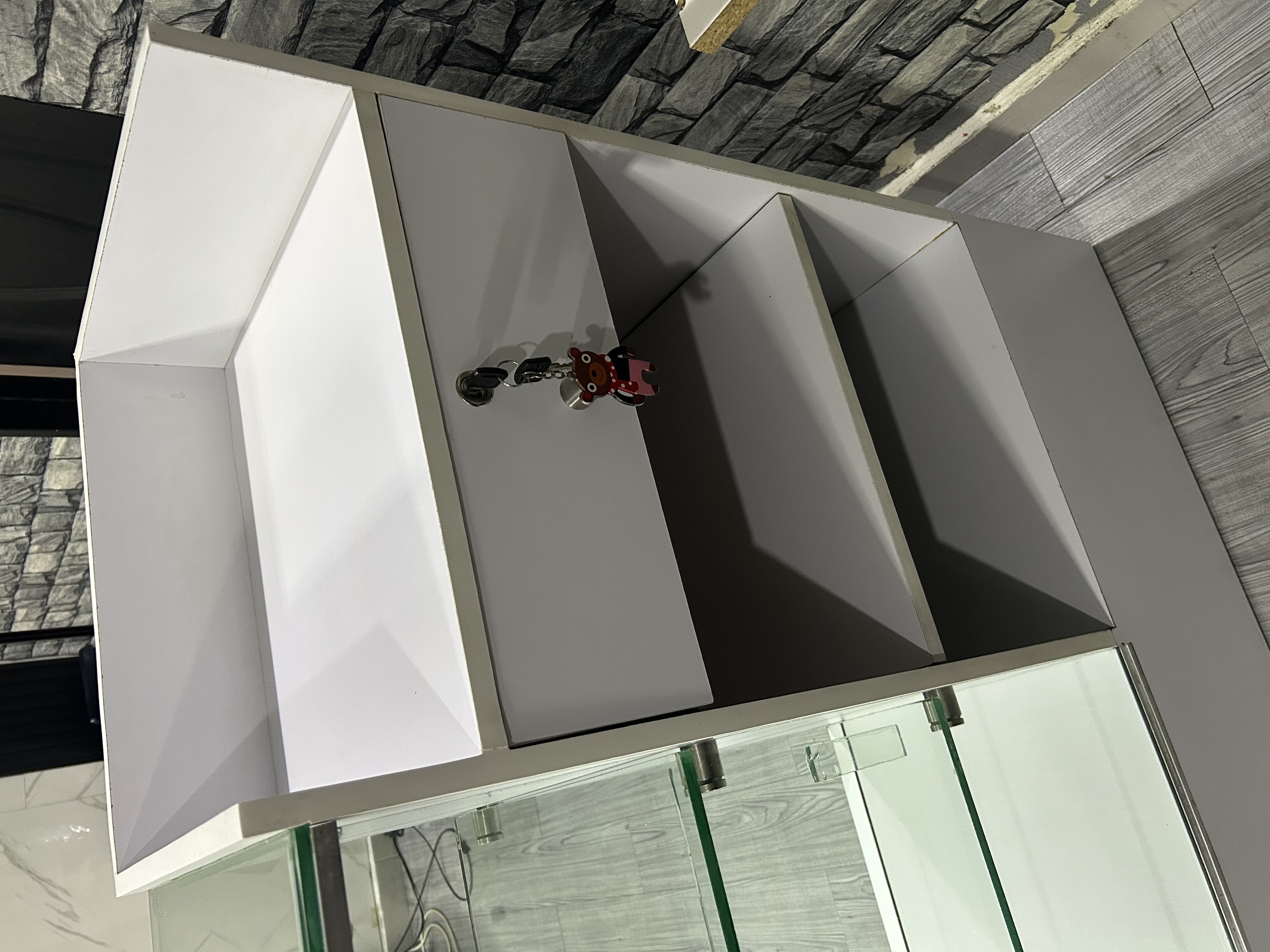 articulos de oficina - Vitrina grande ideal para tu negocio  6