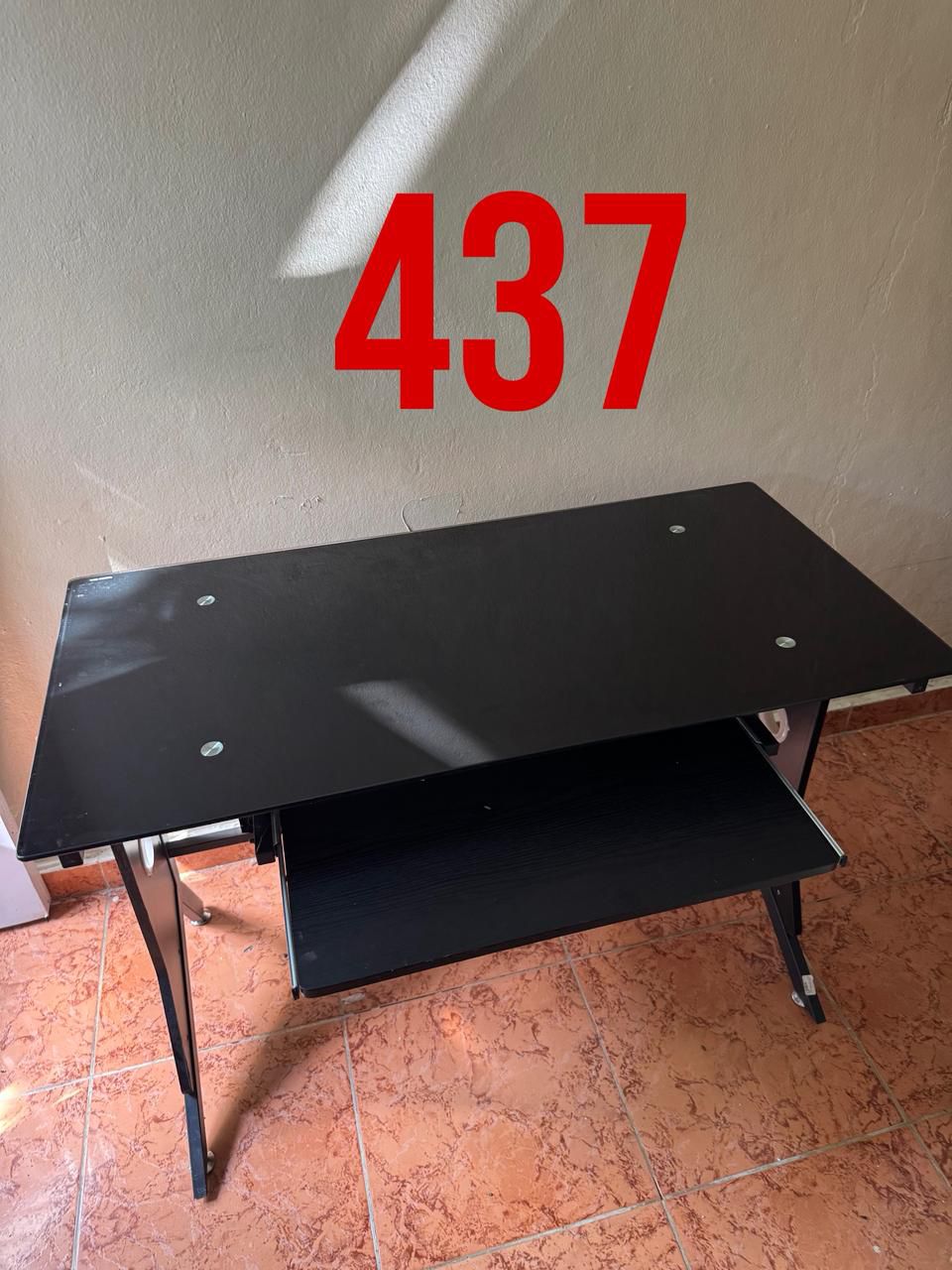 articulos de oficina - tenemos puertas ,escritorios ,exhibidores,vitrinas, artículos de oficina ,bocina 7