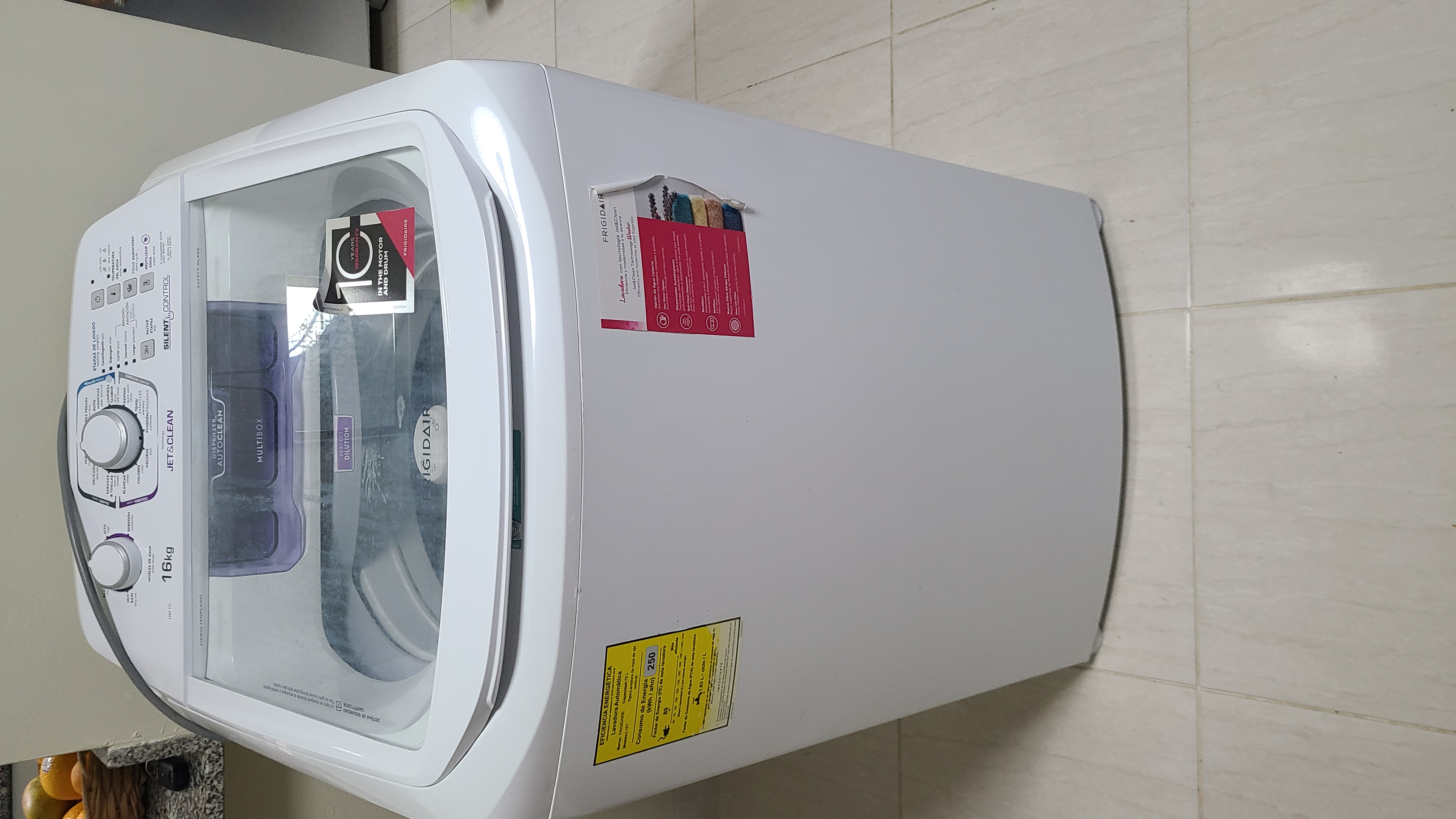 electrodomesticos - Lavadora automática Frigidaire - deja la ropa humeda para tender.  5