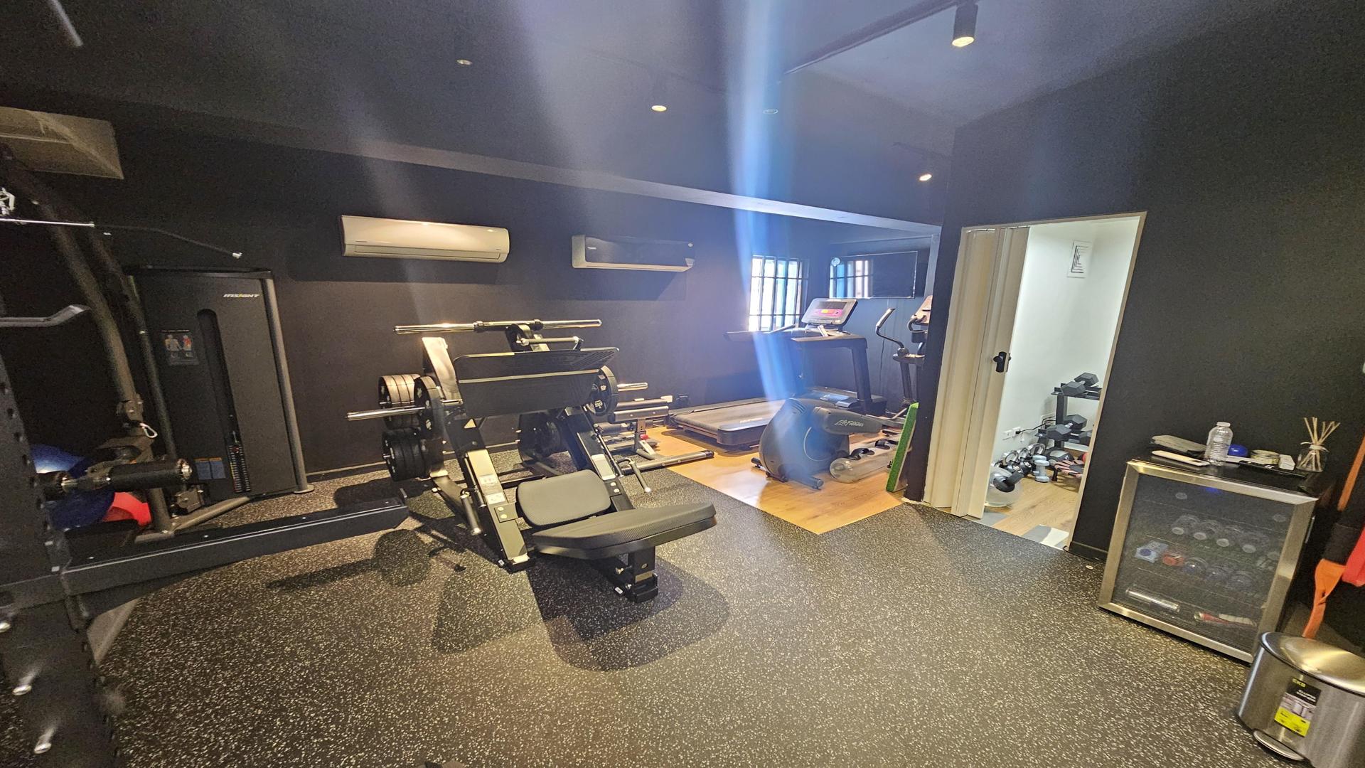 oficinas y locales comerciales - Alquiler de gimnasio amueblado 0