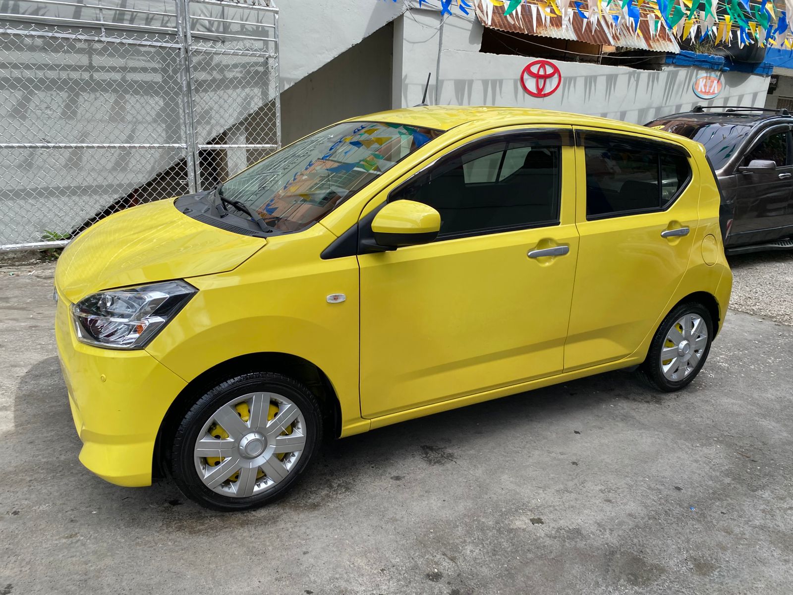 carros - OFERTA! DAIHATSU MIRA 2018 FULL COMO NUEVA 3