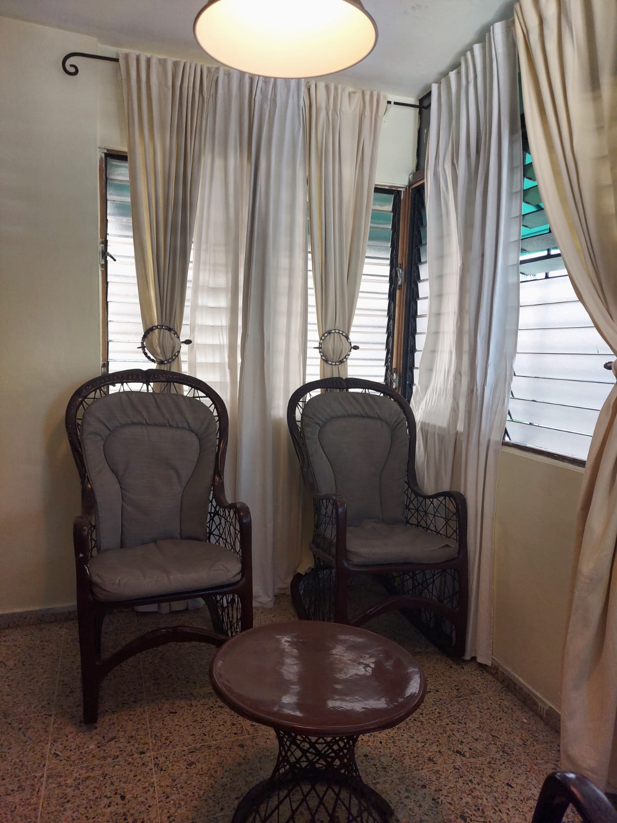 muebles y colchones - Vendo juego de mecedoras. 1