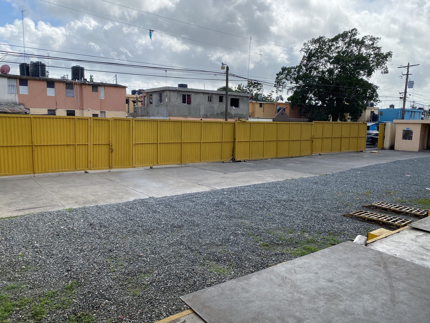 oficinas y locales comerciales - Alquilo Naves Industriales en Hainamosa 1