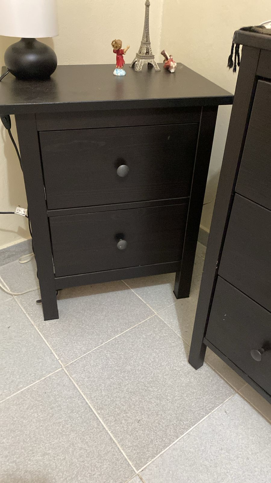 muebles y colchones - Mesita de noche en pino tratado 0