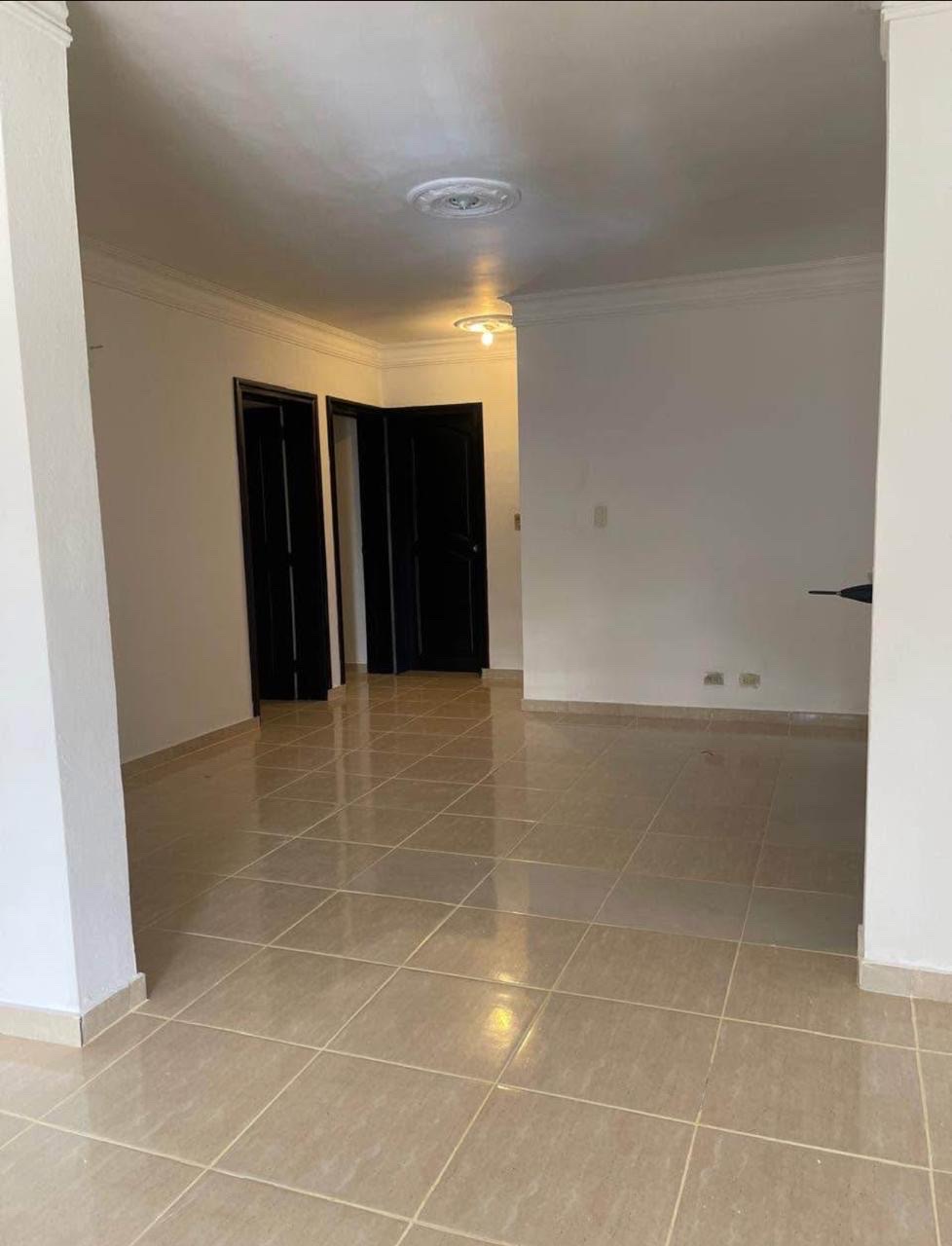 apartamentos - venta de apartamento en Alma Rosa 3er nivel de 135mts Santo Domingo  8