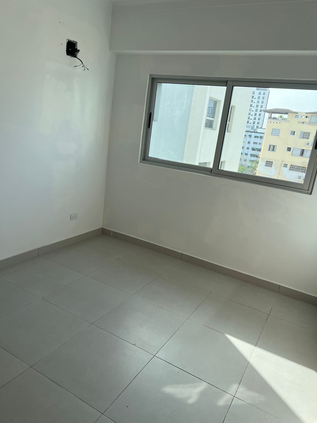apartamentos - Apartamento en Alquiler – Bella Vista
📍 6to piso | 95 m² 2