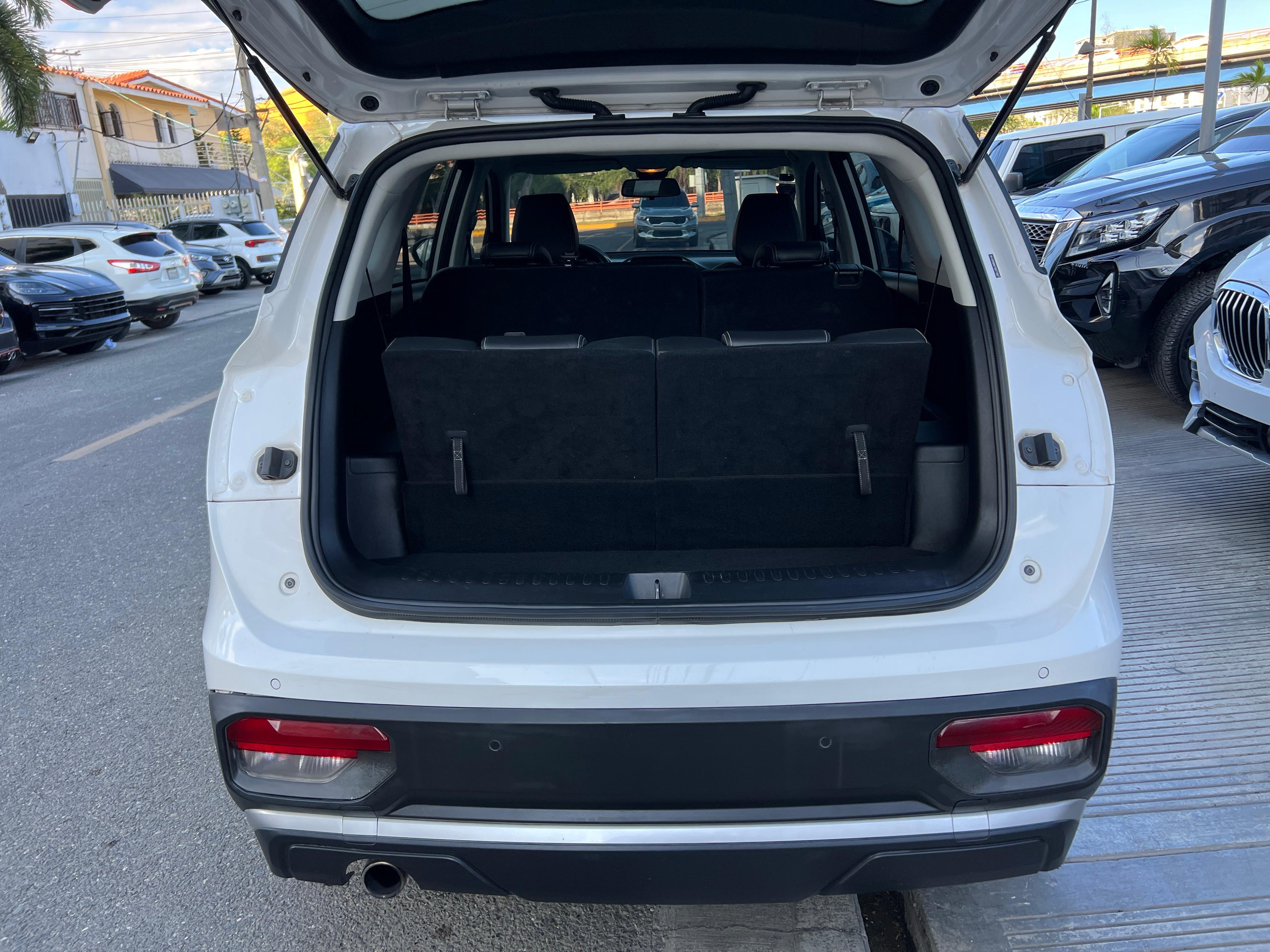 jeepetas y camionetas - Chevrolet Captiva LT FWD 2022 (3 FILAS) 9
