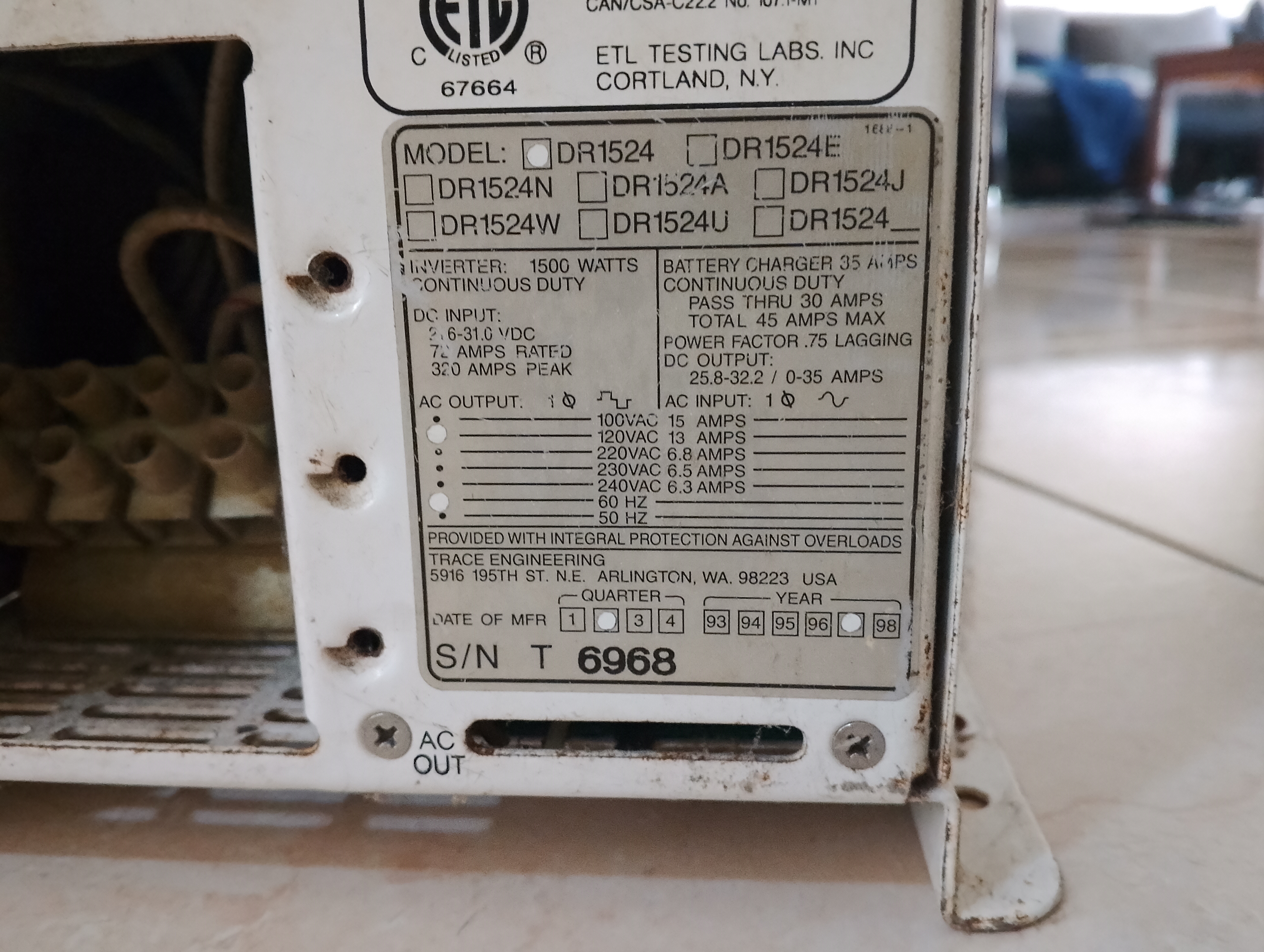 plantas e inversores - DE OPORTUNIAD Dos Inversores TRACE 2.4Kw y 1.5Kw 2