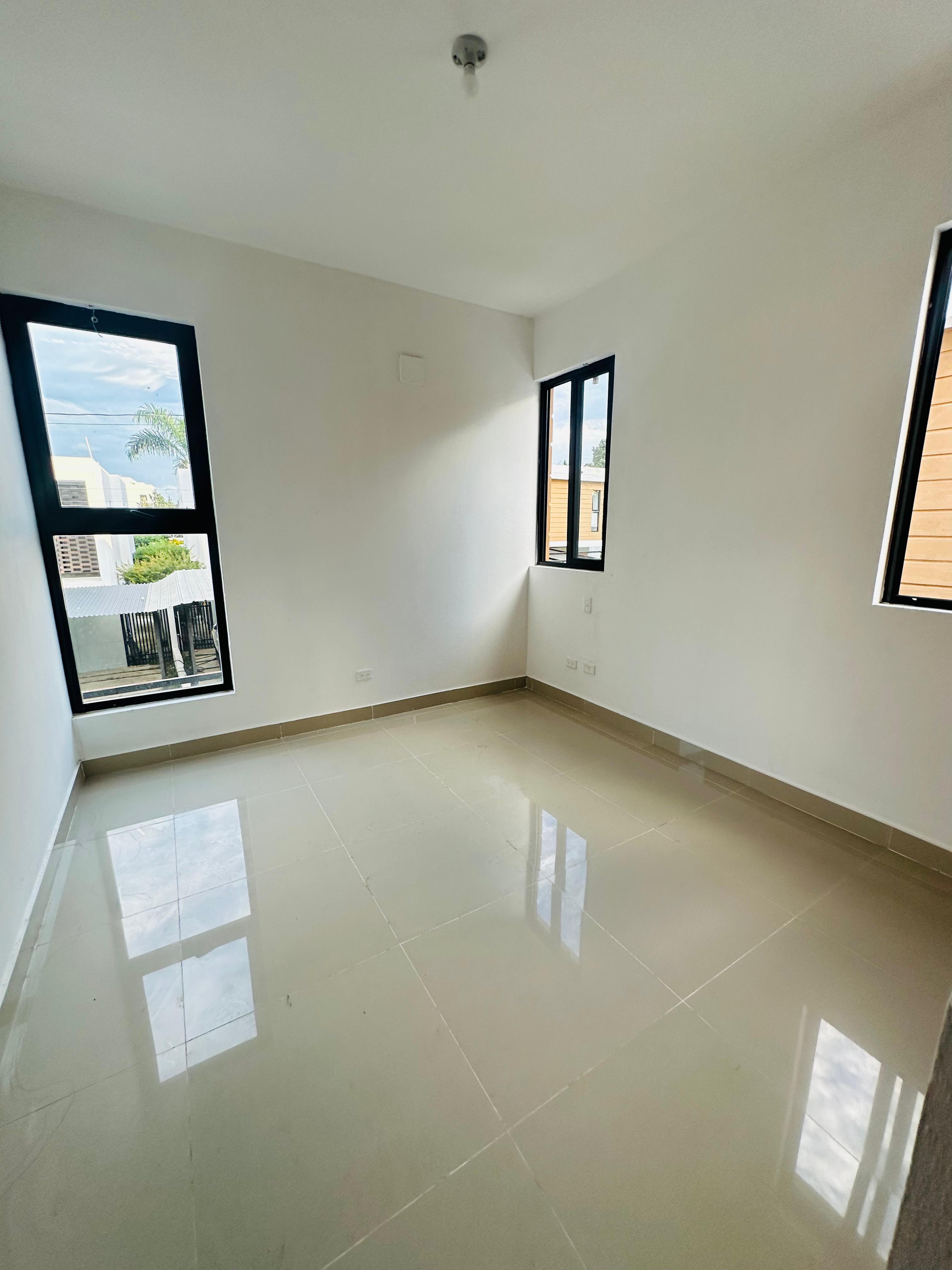 casas - CASA EN VENTA DETRAS DEL CENTRO ESPAÑOL HISPANOAMERICANA. 7