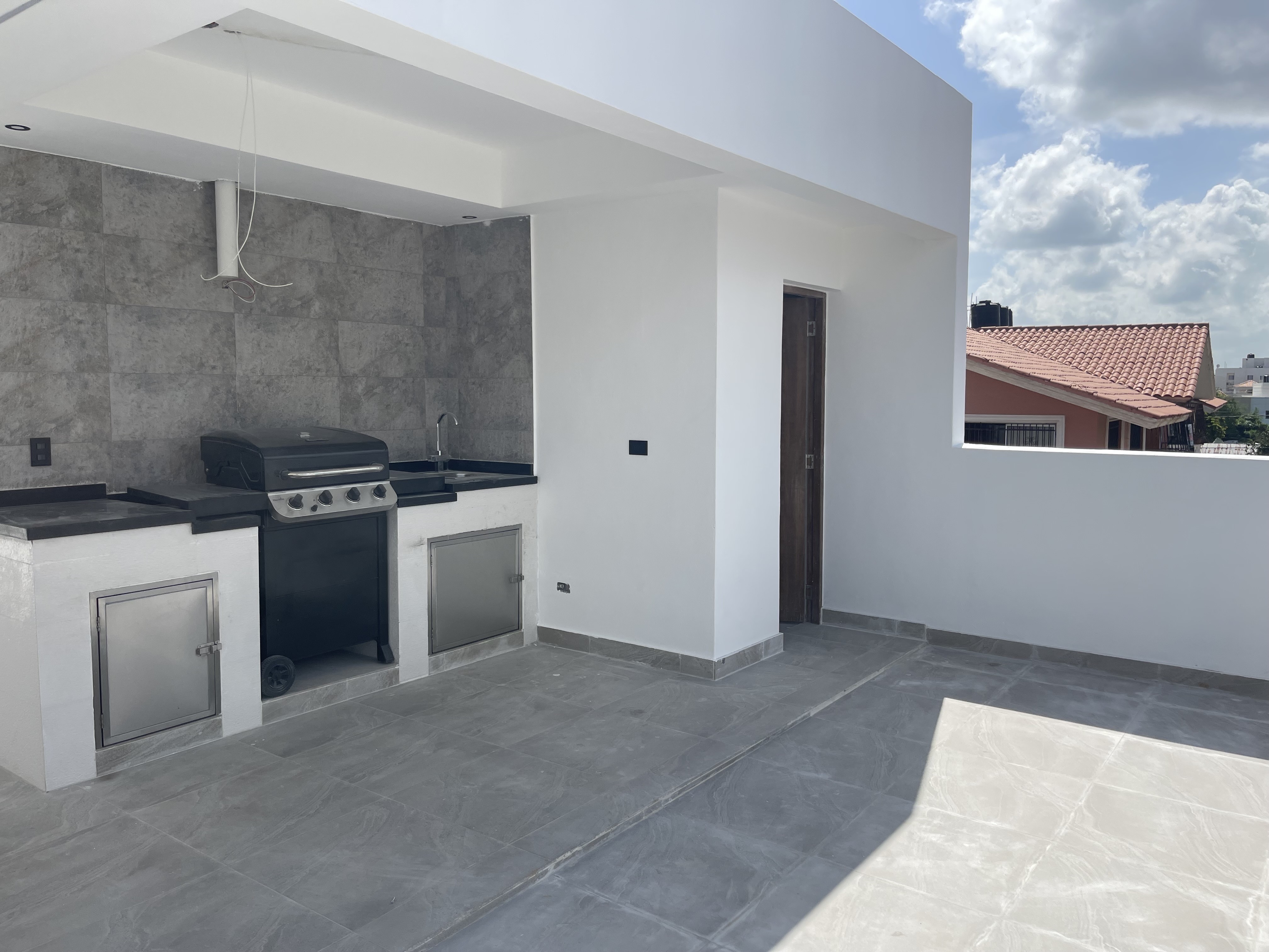 casas - Vendo Casa en la Autopista de San Isidro, Prado Oriental, Santo Domingo Este  2