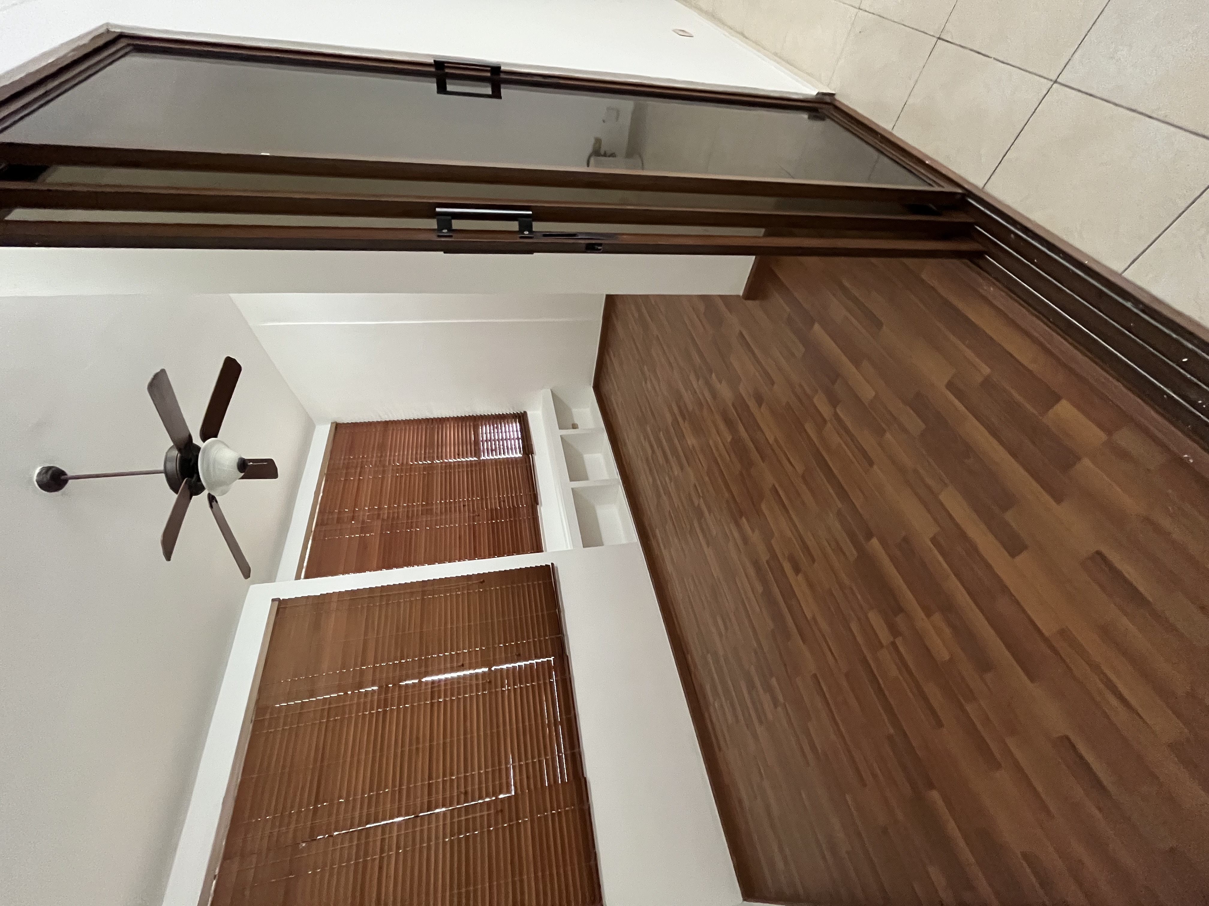 apartamentos - Alquilo Penthouse clásico sin ascensor en Evaristo Morales, zona céntrica. 6
