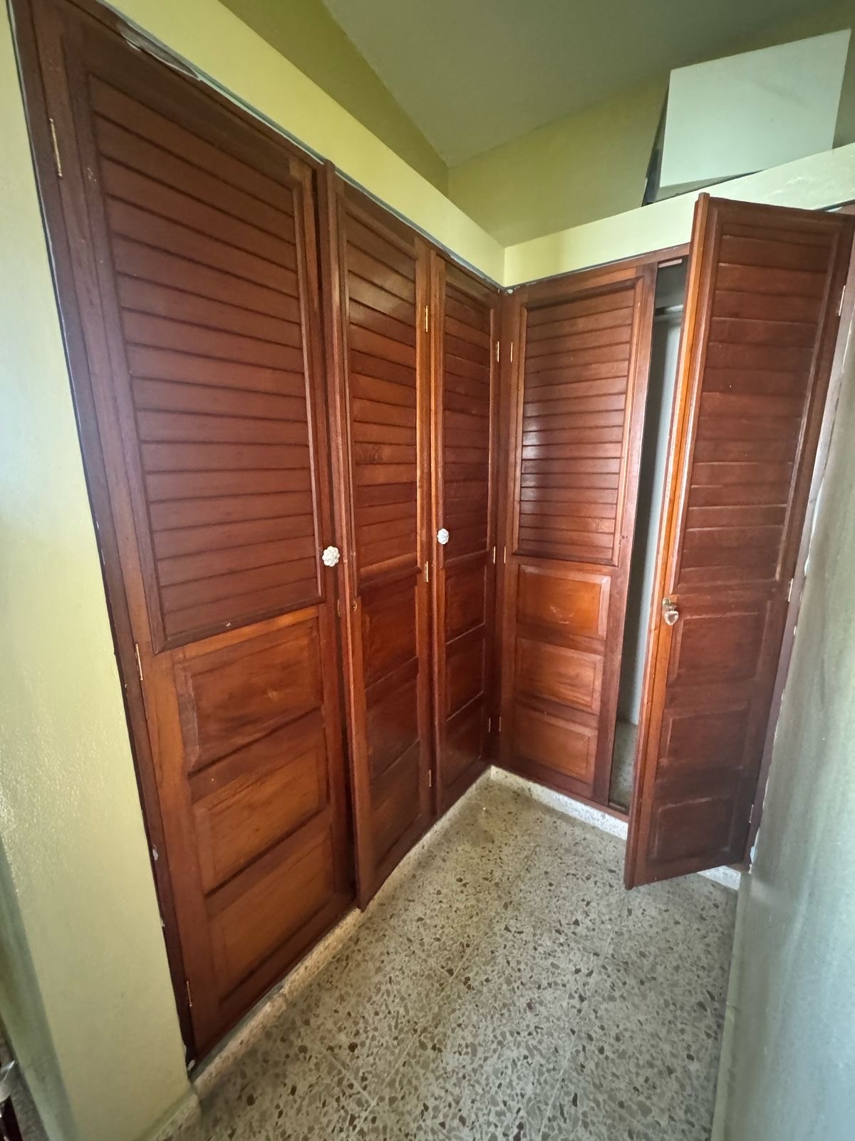 casas - venta de casa en el Residencial de Italia Santo Domingo este  6