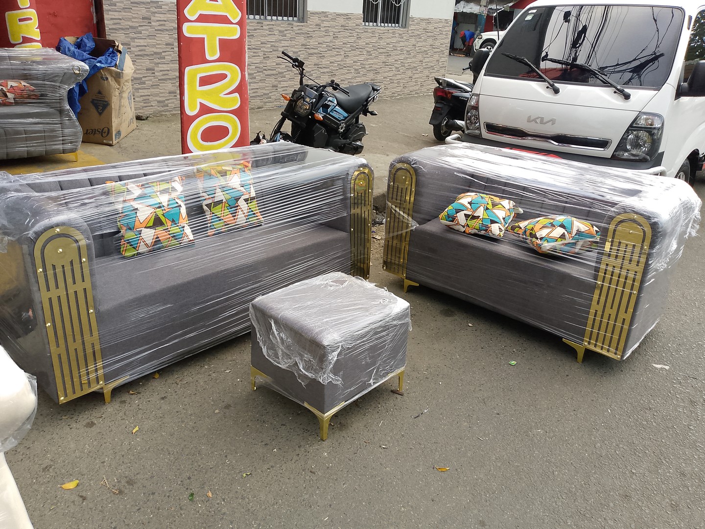 muebles y colchones - Juego de mueble 3 y 2 estilo pato superior con cinta dorada  7