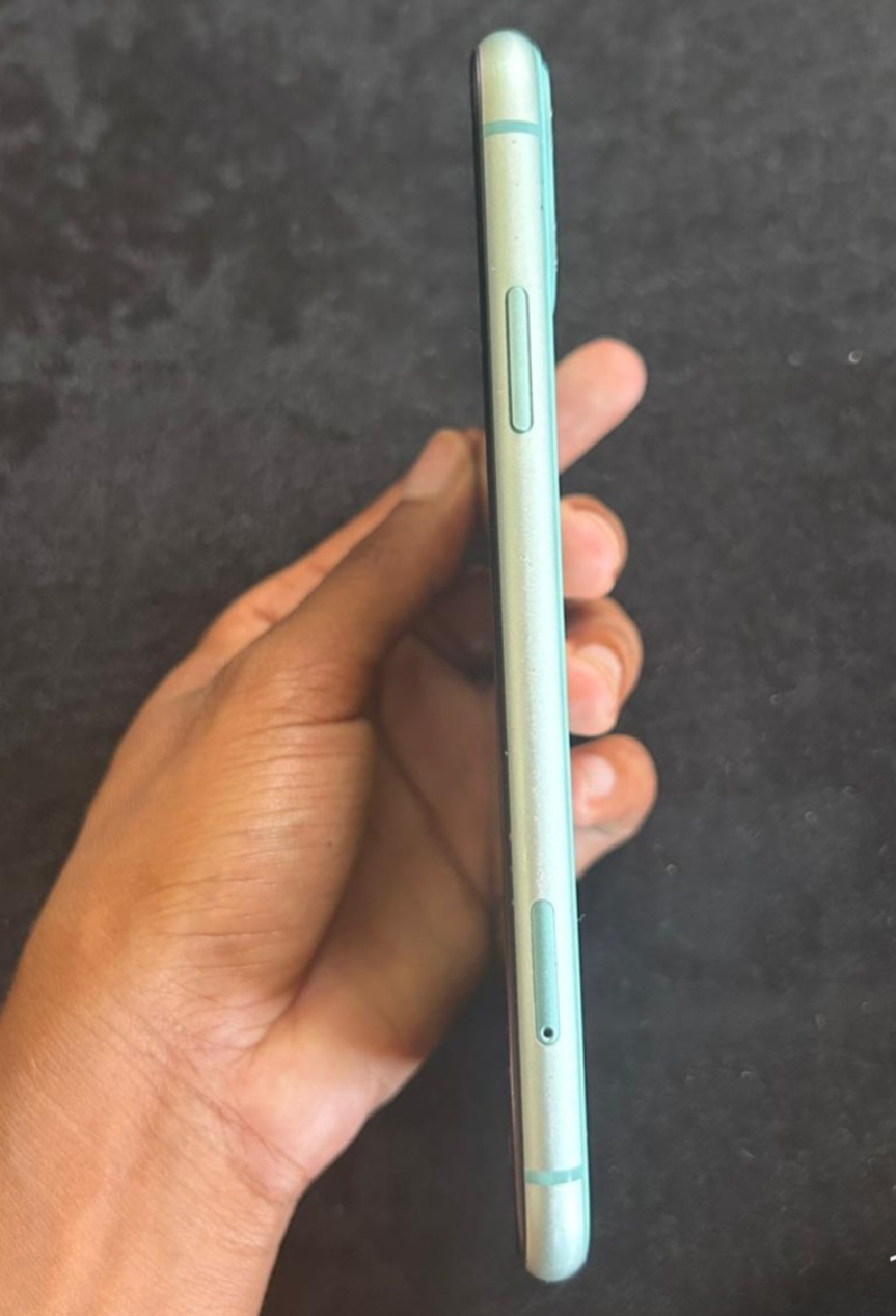 celulares y tabletas - BARATO COMO NUEVO IPHONE 11 64G 2