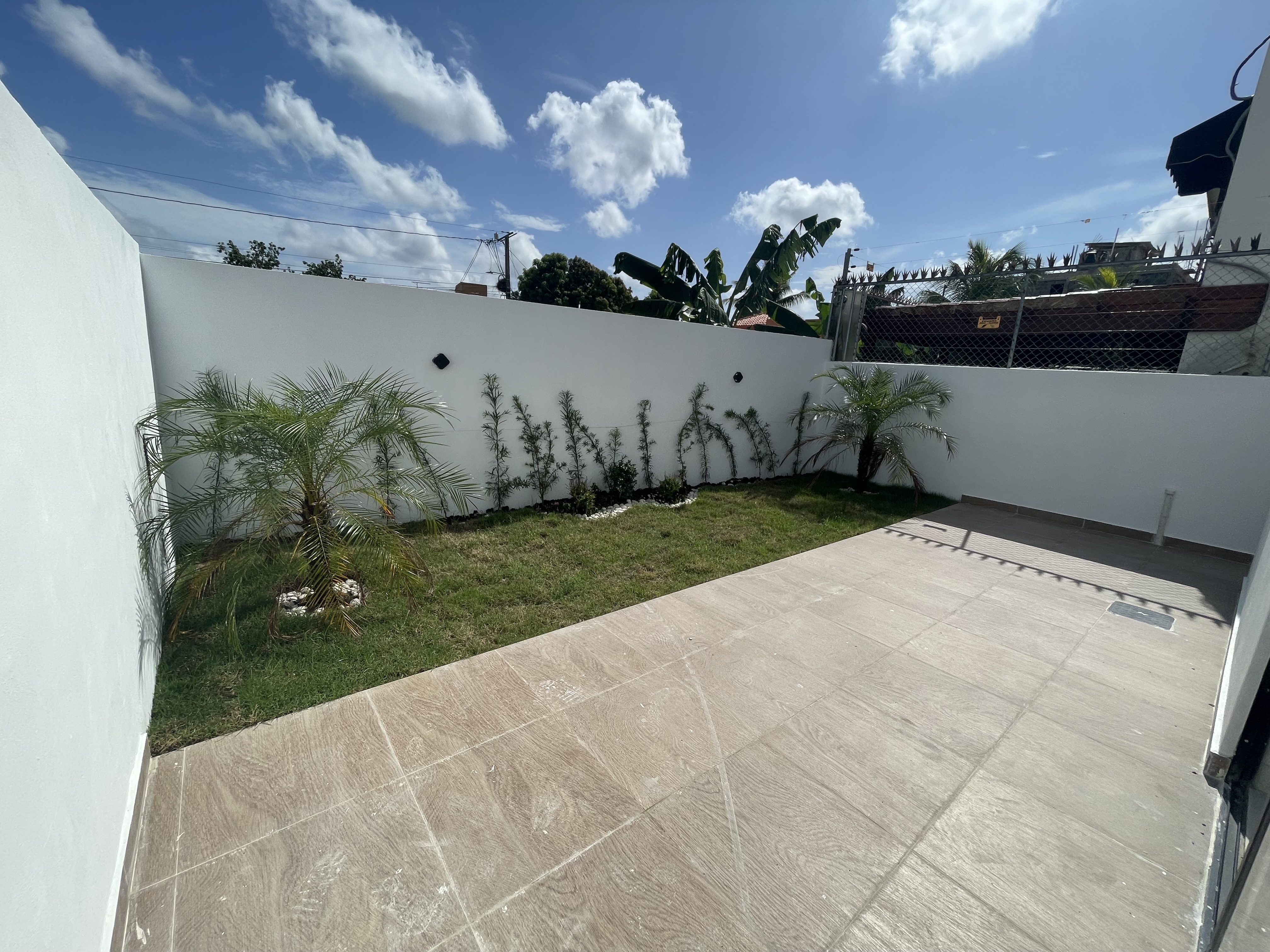 casas - Vendo Casa en la Autopista de San Isidro, Prado Oriental, Santo Domingo Este  3