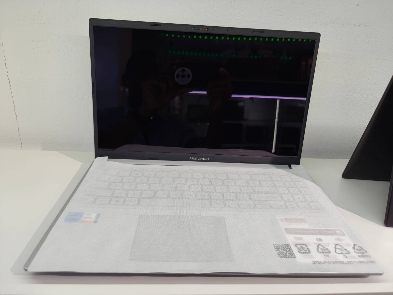 computadoras y laptops - ASUS 15.6 FHD  Touch i7-1255u 16/512GB SSD M2 wind 8