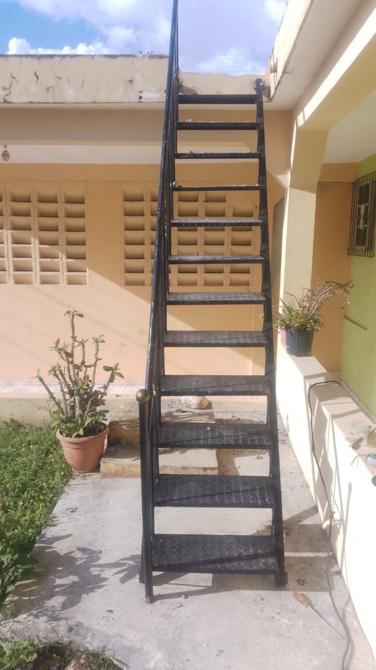 negocios en venta - Escalera RecTa 1