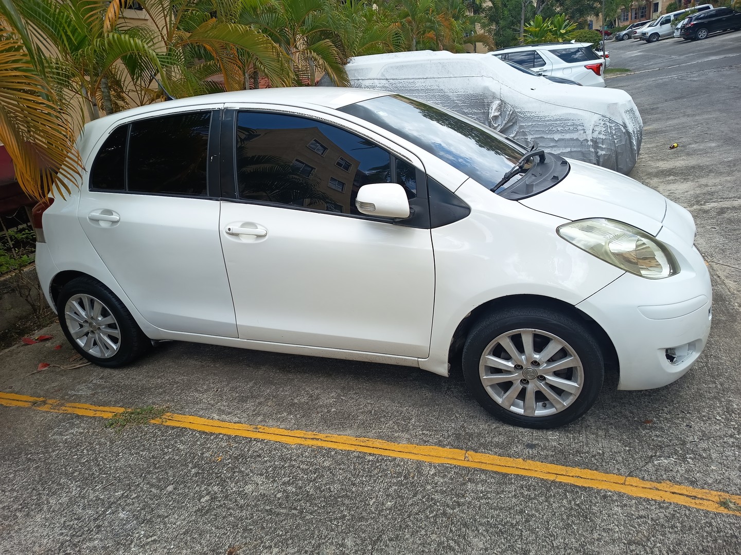 carros - Toyota Vitz 2011  6