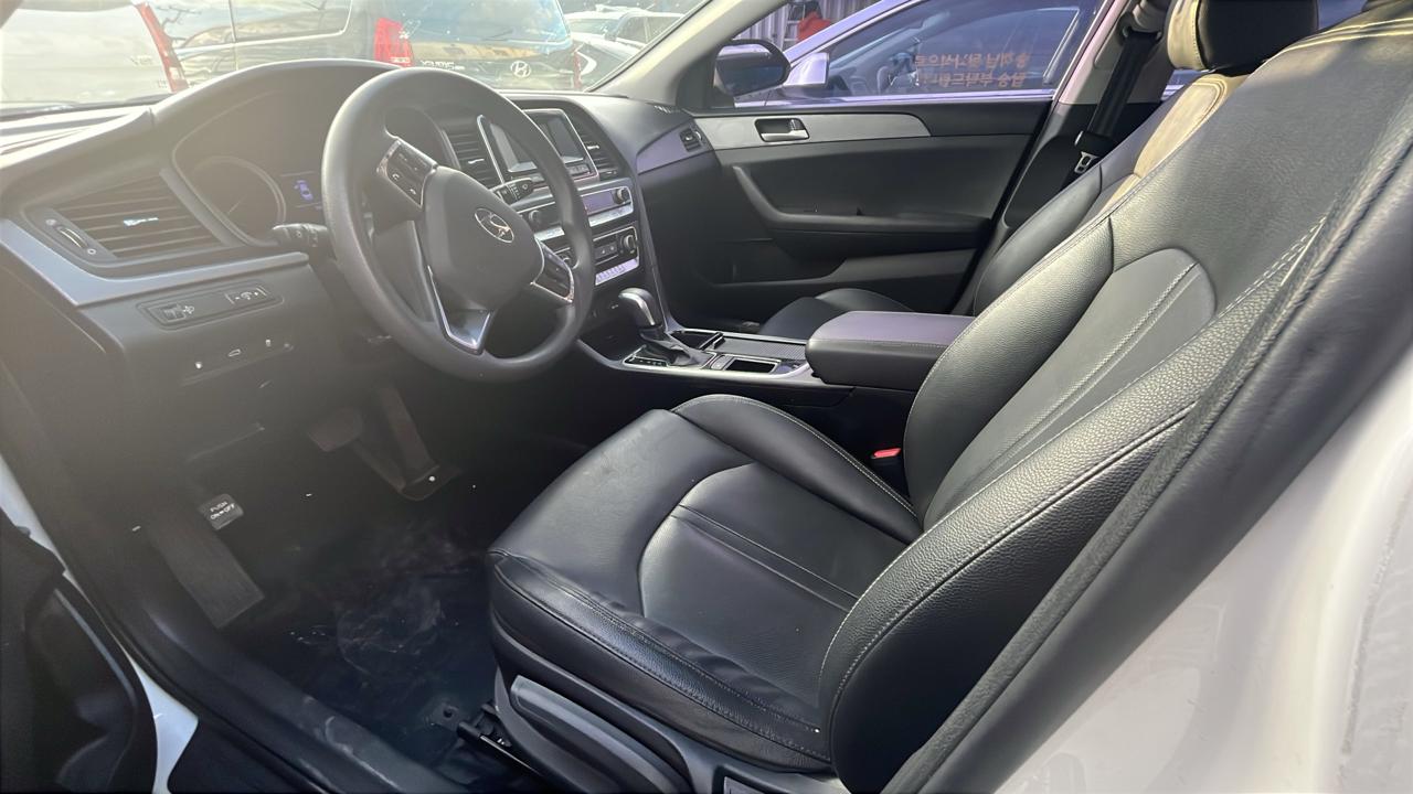 carros - HYUNDAI NEW RISE 2018 DESDE: RD$710,000.00 2