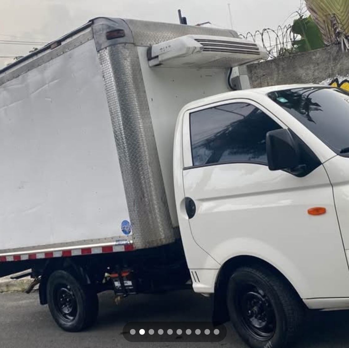 jeepetas y camionetas - Hiunday H-100 año 2016 negociable  1